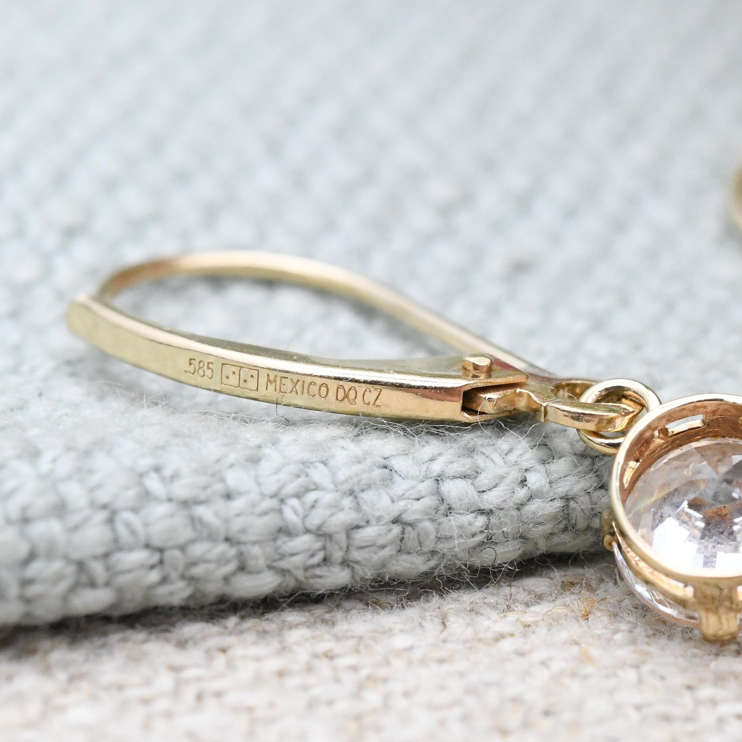 14ct Gold CZ Drop Earrings Yellow Gold Lever Backs - Sparkly Round Pendant Dangle Drops | 585 Domino Mexico DQCZ