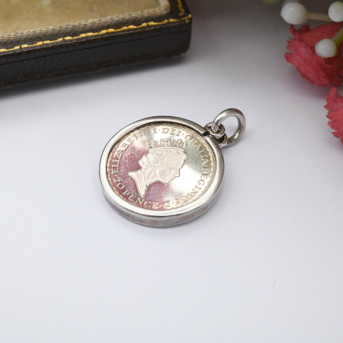 Vintage .958 Silver 1/10th OZ Britannia 1997 Pendant Charm - Elizabeth II Royal Souvenir | Collectable 20p Coin
