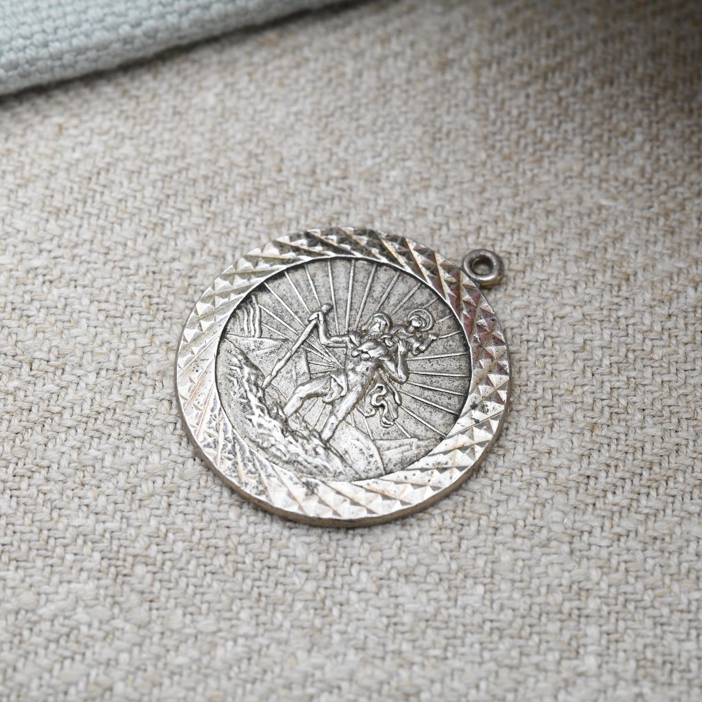 Vintage Sterling Silver St. Christopher Pendant Large Circle - Patron Saint of Travelling | Christian Religious Jewellery | Raised 3D Image