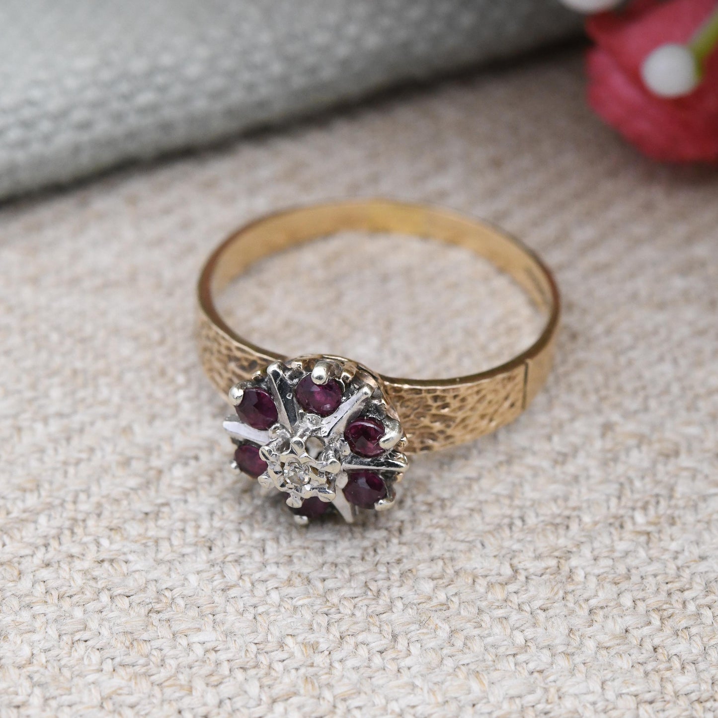 Vintage 9ct Gold Ruby Diamond Floral Cluster Ring 1976 Mid-Century - Textured Shoulders Flower | White Gold | UK Size - P | US Size - 7 3/4