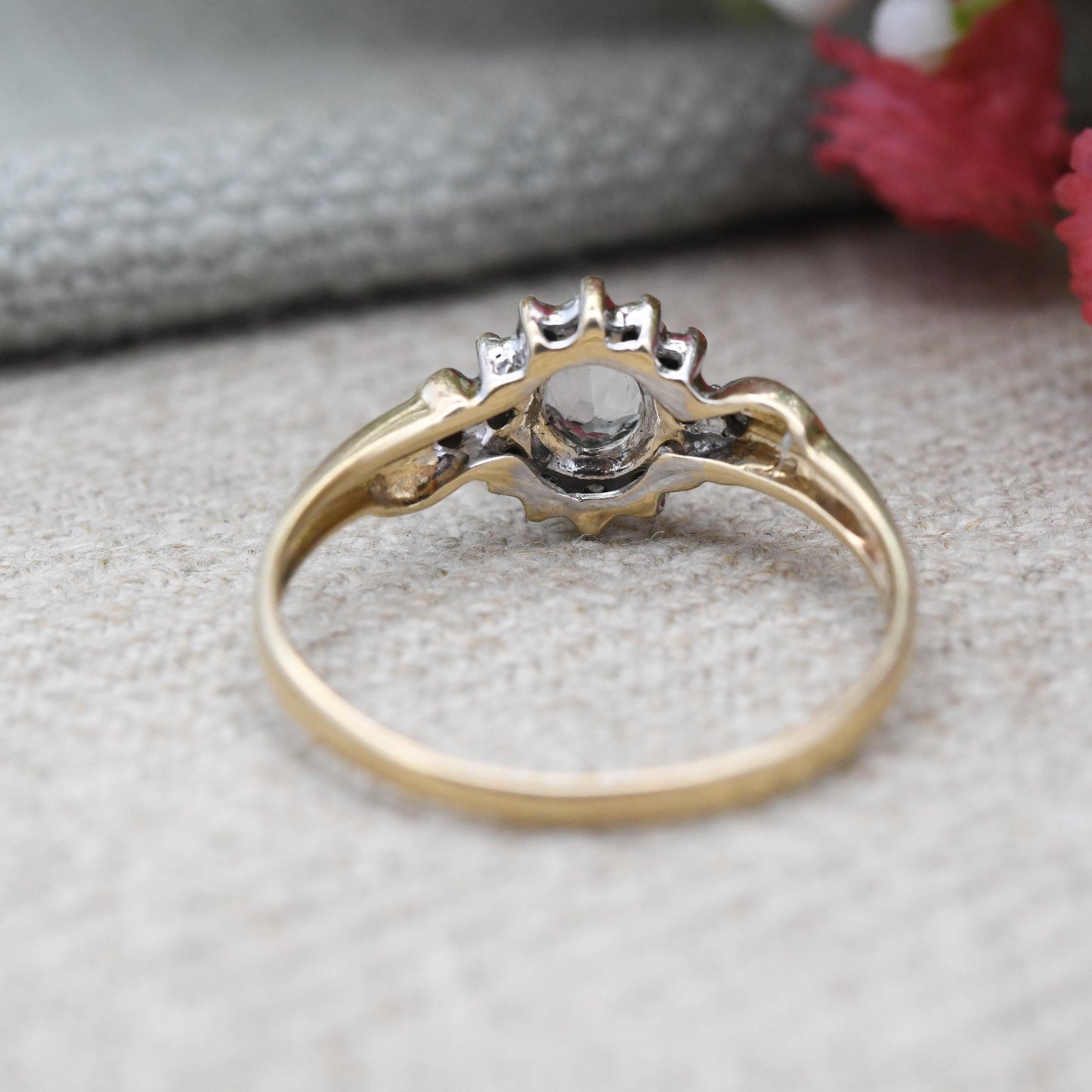 Vintage 9ct Gold Diamond Halo Cluster Ring c. 1980s - Blue Stone Dress Ring | Pretty Jewellery Gift for Her | UK Size - N 1/2 | US Size - 7