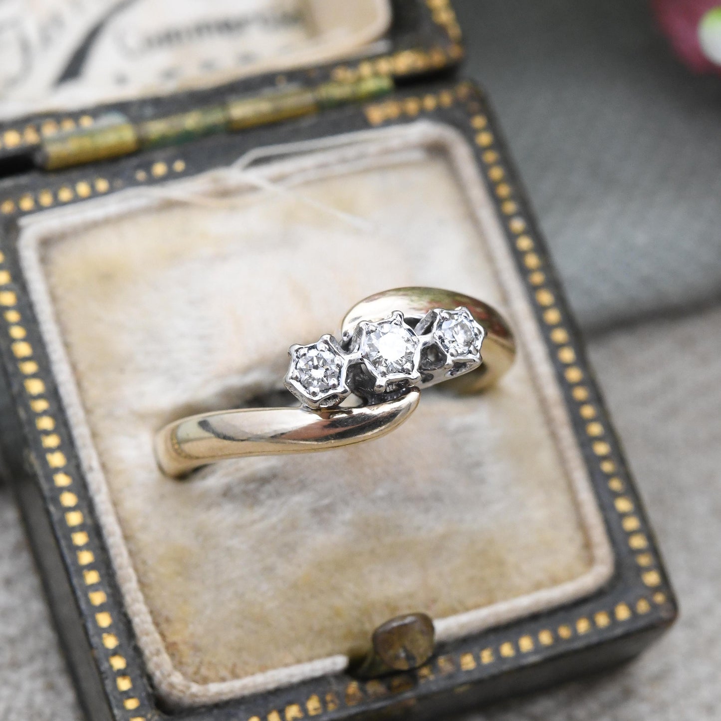 Vintage 9ct Gold Three Stone Diamond Ring 0.1 Carats 10 Points - Bypass Style Trilogy 3 Stone Engagement Ring | UK Size - L US Size - 5 3/4