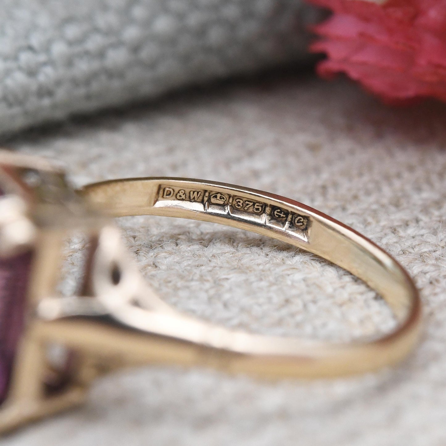 Vintage 9ct Gold Purple Paste Ring 1977 - Mid-Century Large Faceted Stone Solitaire | Pretty Gift for Her | UK Size - K | US Size - 5 1/4