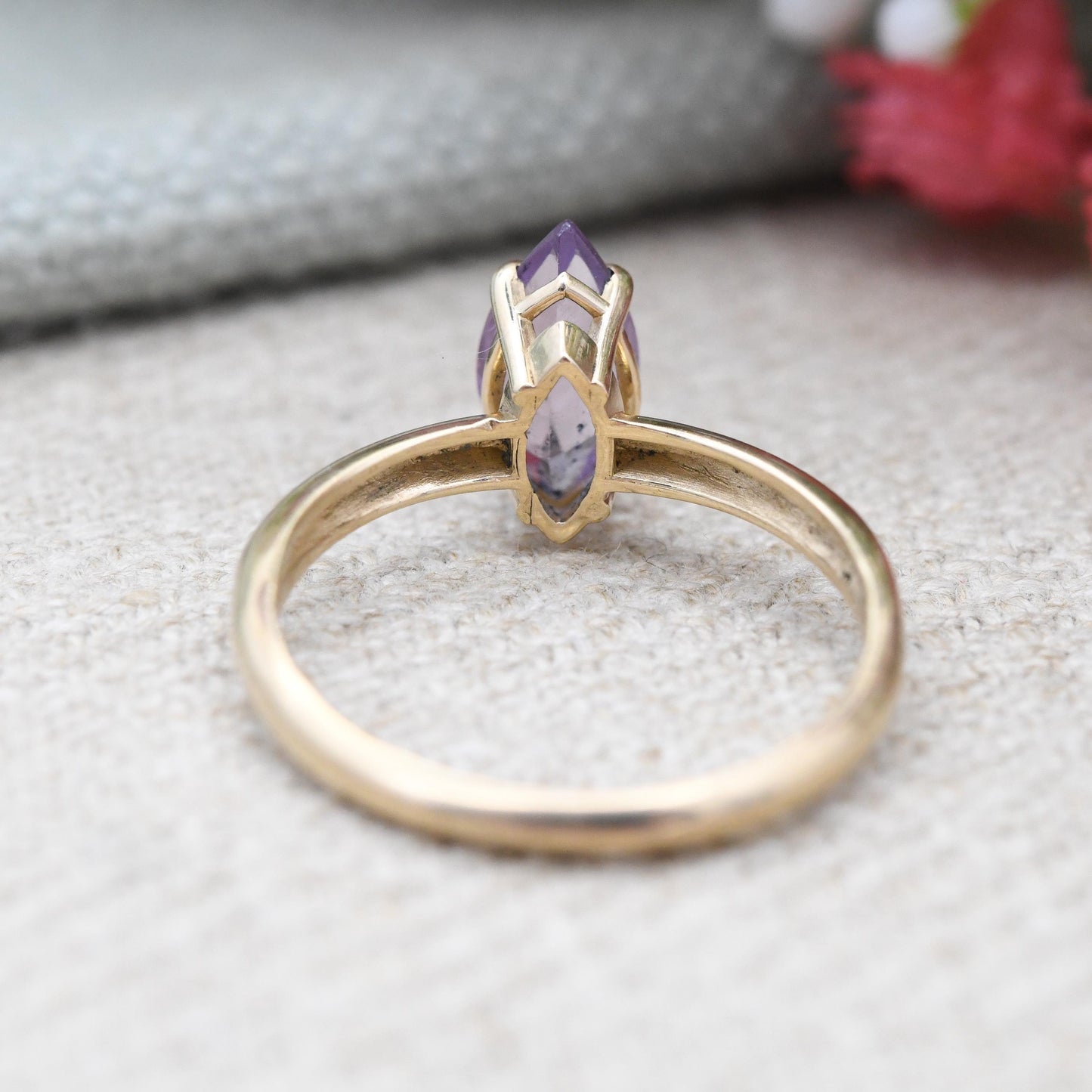 Vintage 9ct Gold Amethyst Solitaire Ring 1990 Marquise Cut - Pointed Oval Design Purple Stone Jewellery Gift | UK Size - N | US Size - 6 3/4