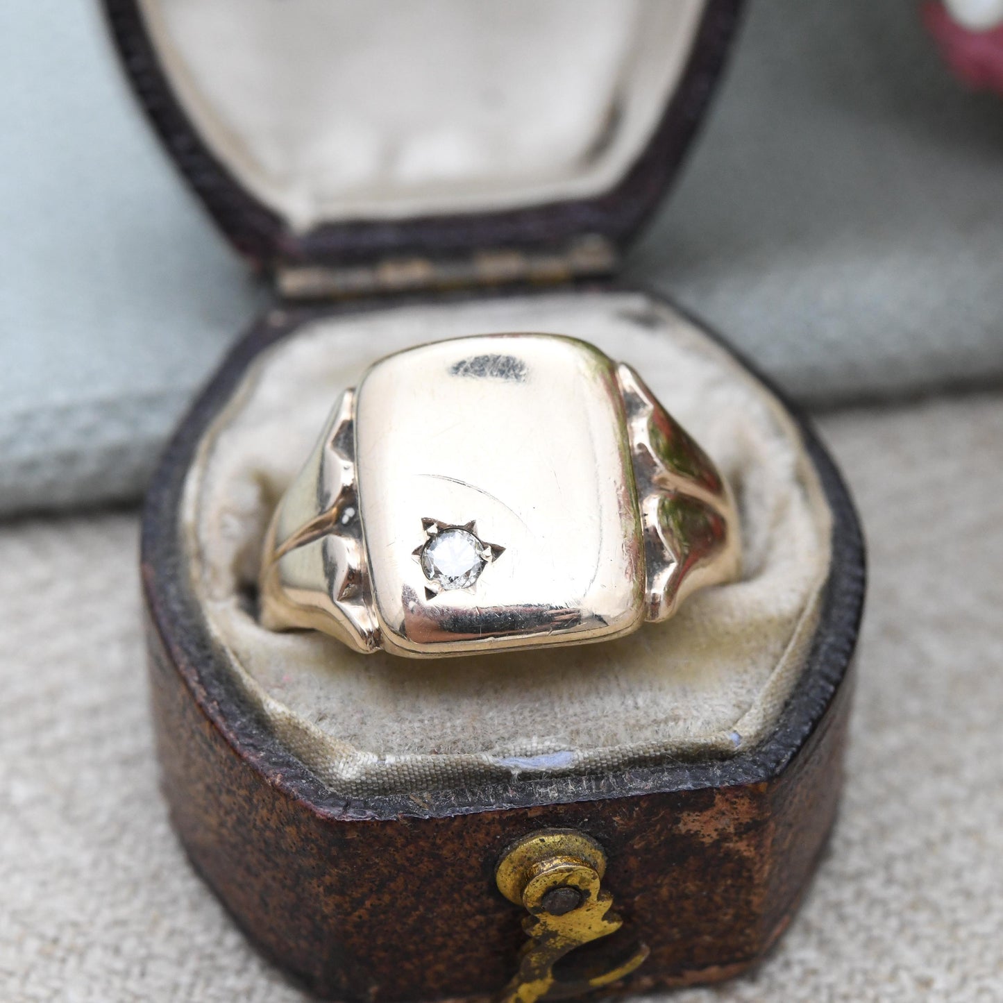 Vintage 9ct Gold Diamond Signet Ring 1960 Flush Star Setting - Unisex Solid Yellow Gold Jewellery Gift for Him | UK Size - Q | US Size - 8
