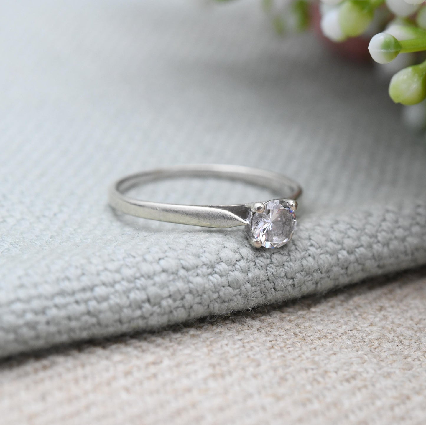Vintage 9ct White Gold CZ Solitaire Ring - Prong Set Single Stone Ring | Placeholder Engagement Ring | UK Size - N 1/2 | US Size - 6 3/4