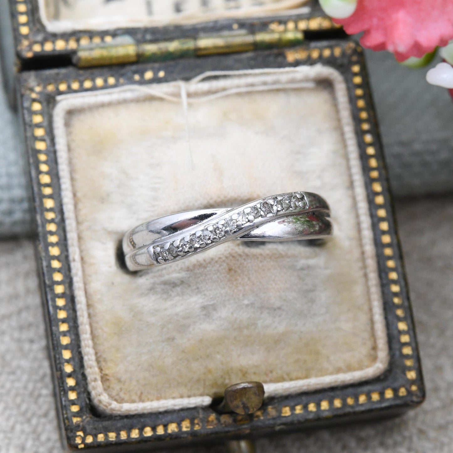 Vintage 9ct White Gold Diamond Crossover Ring - Half Eternity Engagement Wedding Band Stacking Ring | UK Size - K | US Size - 5 1/4