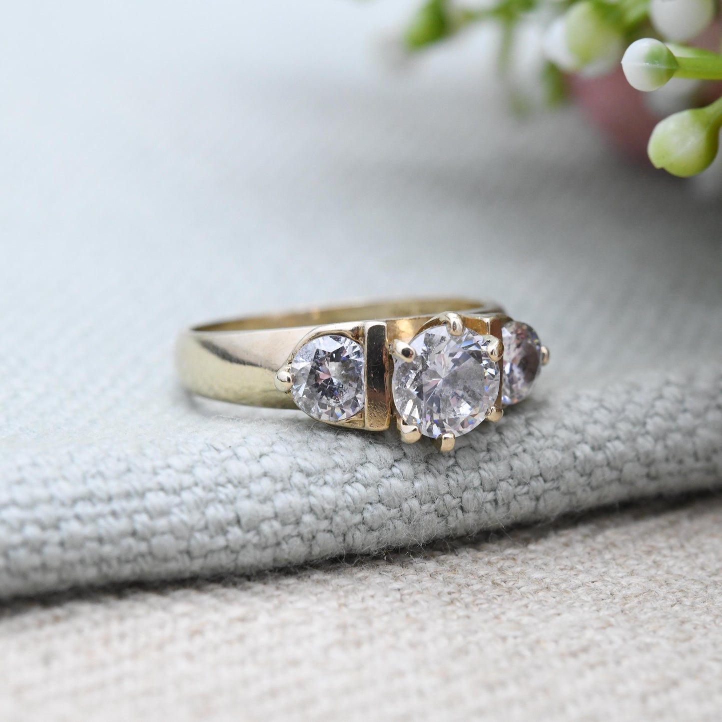 Vintage 9ct Gold CZ Three Stone Ring - Large Sparkly Clear Stone Trilogy Placeholder Engagement Ring | UK Size - K 1/2 | US Size - 5 1/2