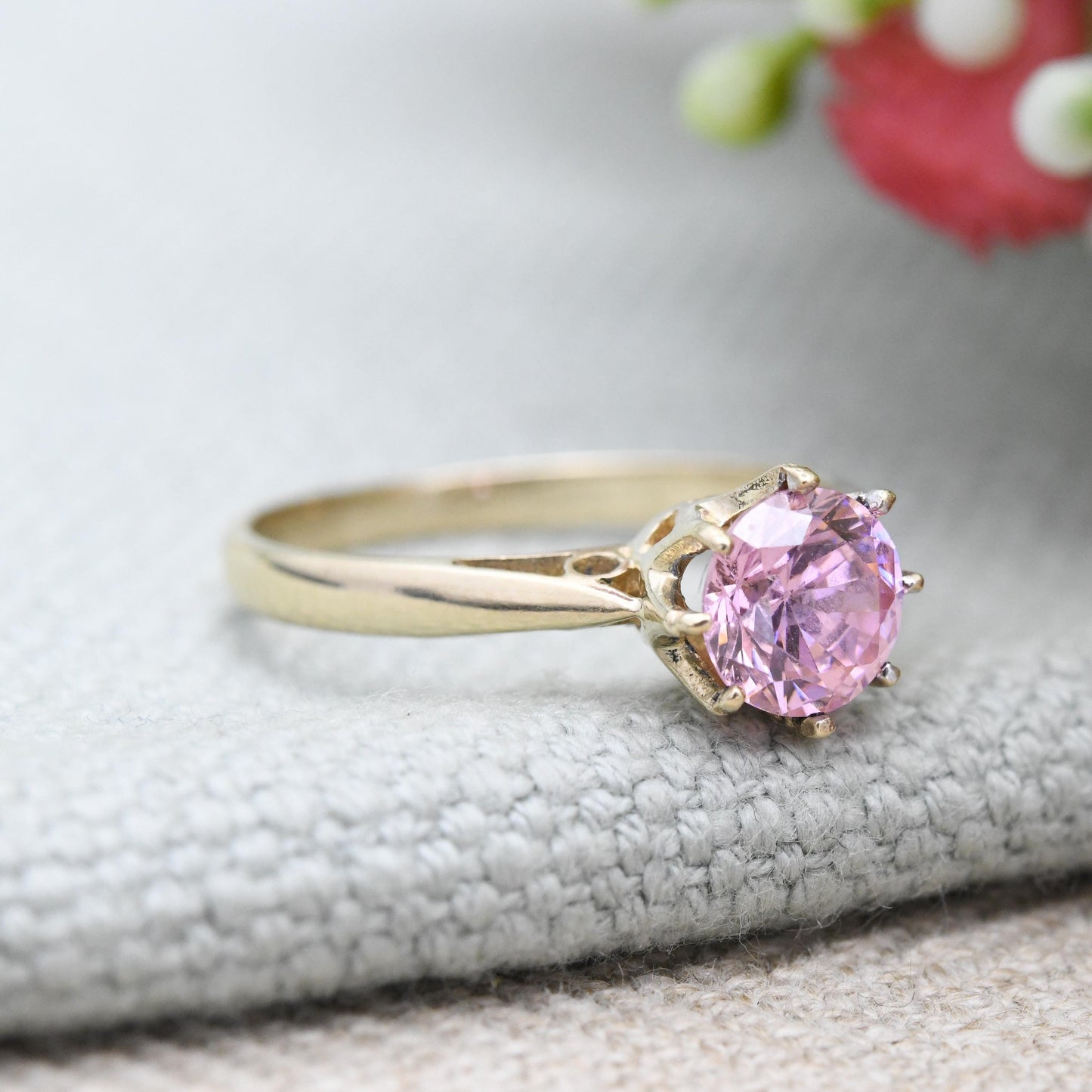 Vintage 9ct Gold Pink Stone Solitaire Ring - Y2K Large Faceted CZ Stone Prong | Pretty Gift for Her | UK Size - O | US Size - 7