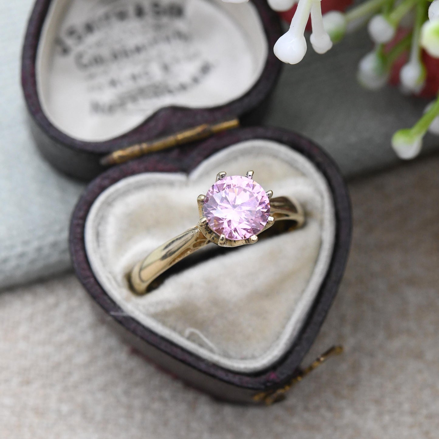 Vintage 9ct Gold Pink Stone Solitaire Ring - Y2K Large Faceted CZ Stone Prong | Pretty Gift for Her | UK Size - O | US Size - 7