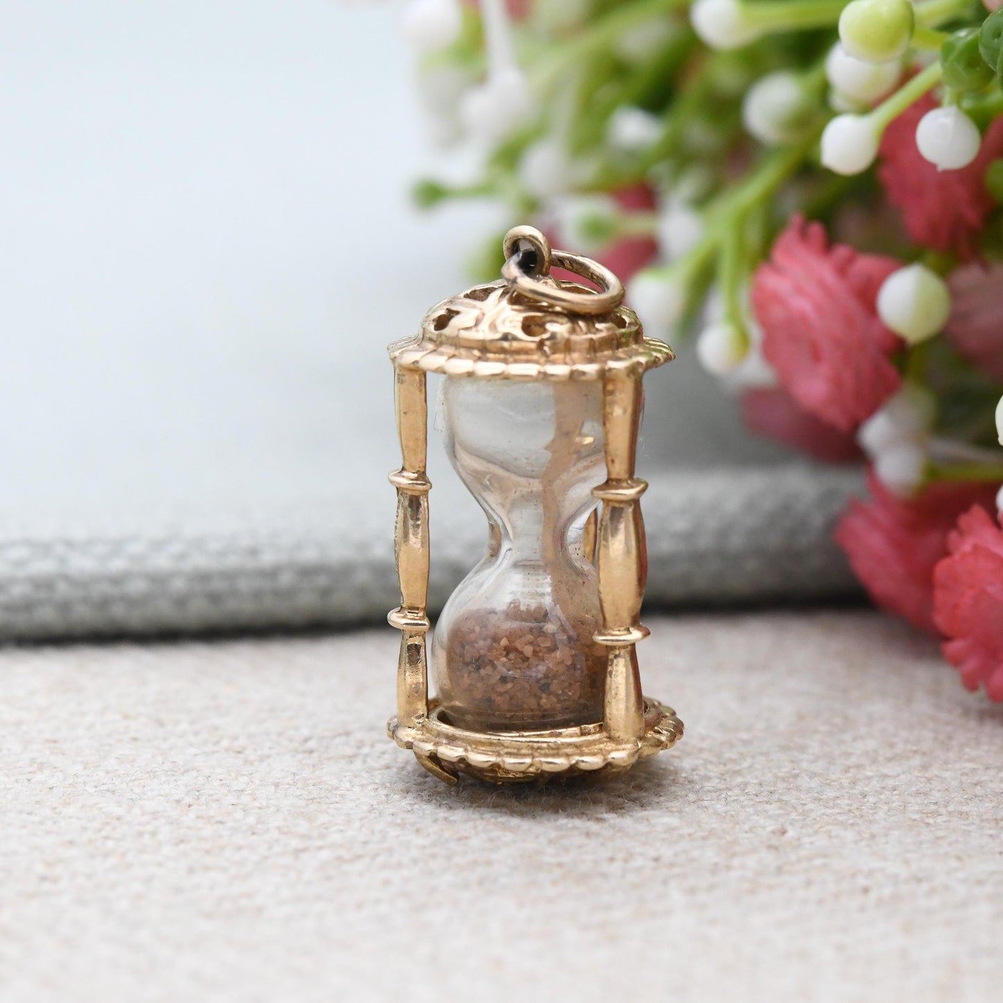 Vintage 9ct Gold Hourglass Charm Pendant by Fred Manshaw 1965 - Sand Timer | Unusual Solid Gold Jewellery Gift for Charm Collection Necklace