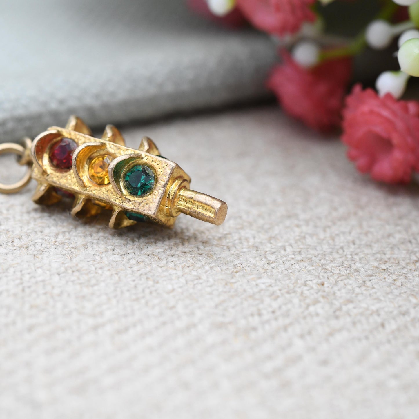 Vintage 9ct Gold Traffic Light Charm Pendant 1967 Red Amber Green Colourful Crystals - Solid Gold Jewellery | Rare Gift for Charm Collection