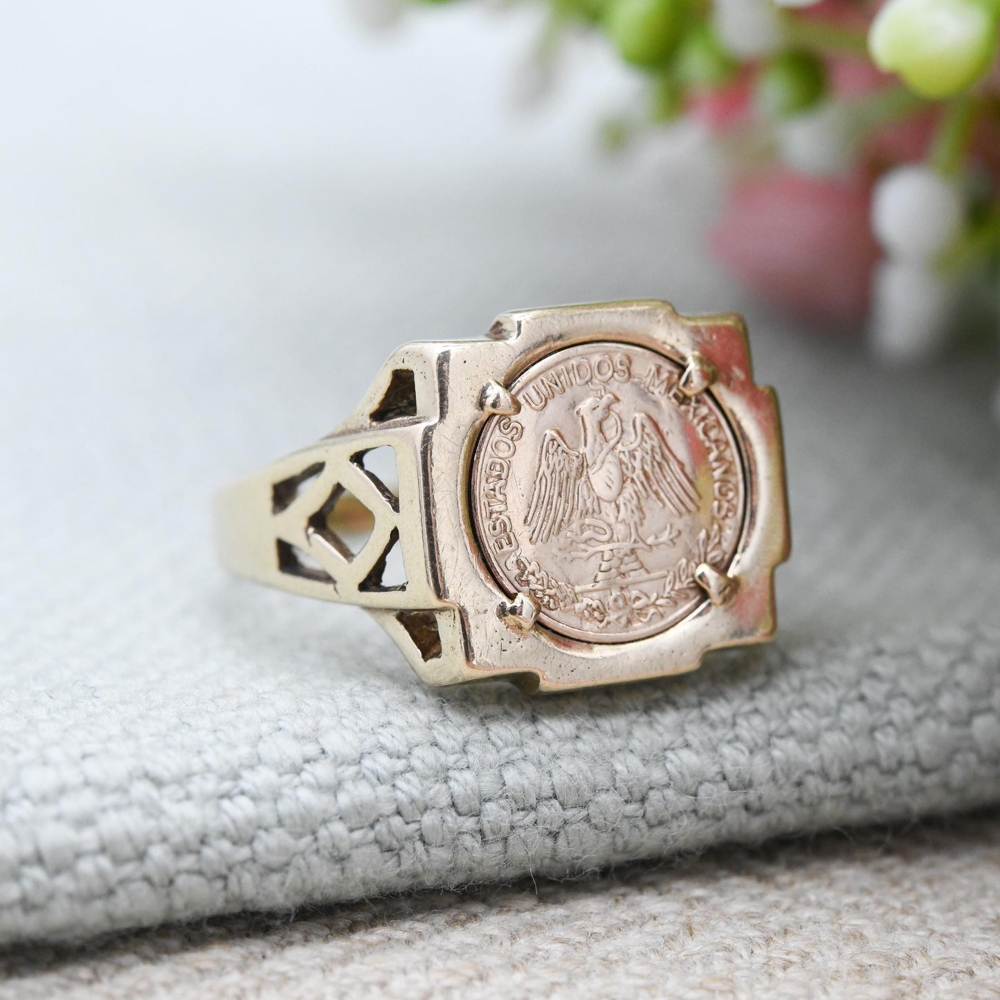 Vintage 9ct Gold Mexican Fantasy Coin Signet Ring - Maximiliano Emperador Estados Unidos Mexicanos Tallar Token | Size UK - Q 1/2 US - 8 1/2