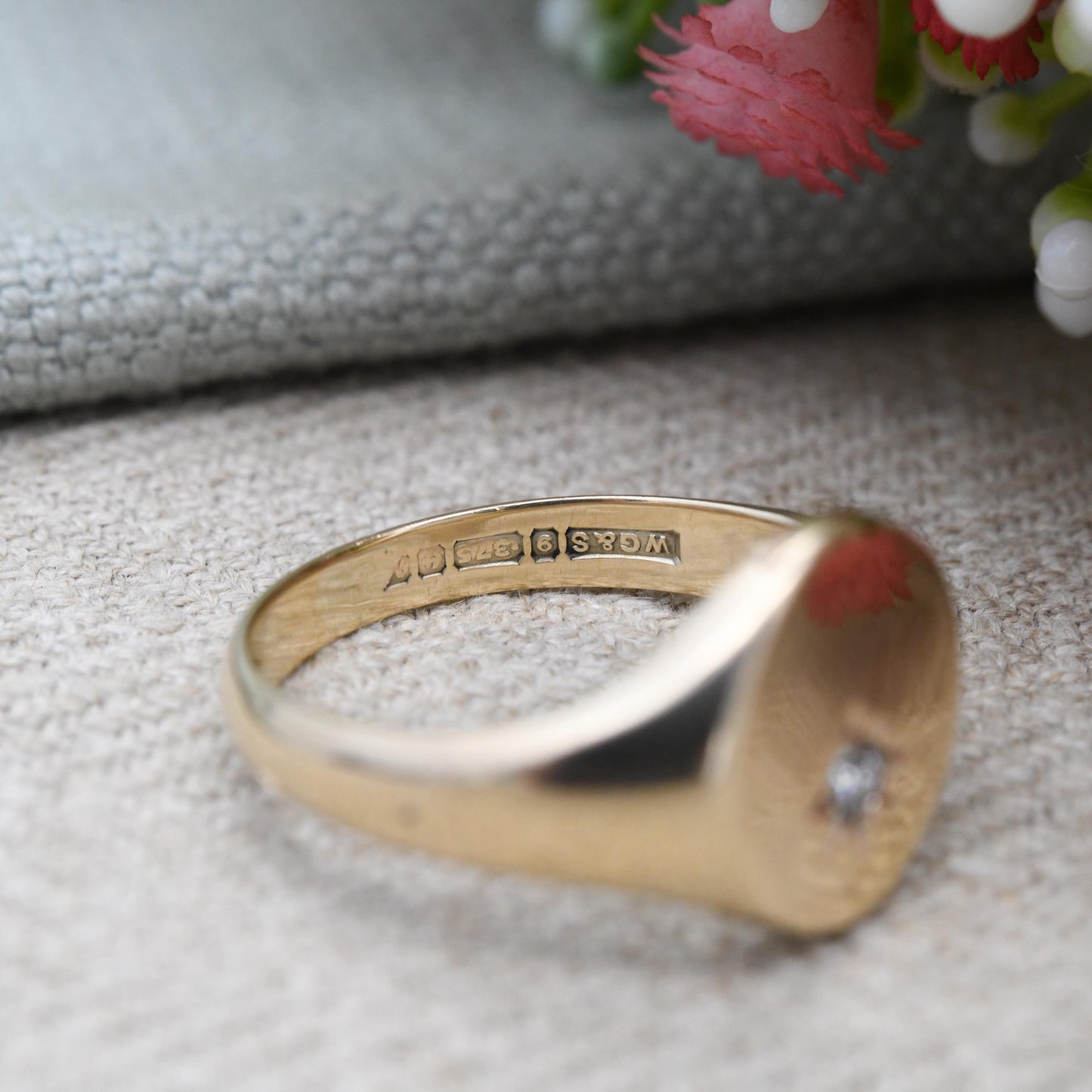 Vintage 9ct Gold Diamond Signet Ring 1961 with Starburst Design - Large Chunky Yellow Gold Jewellery Gift for Him | UK Size - W US Size - 11