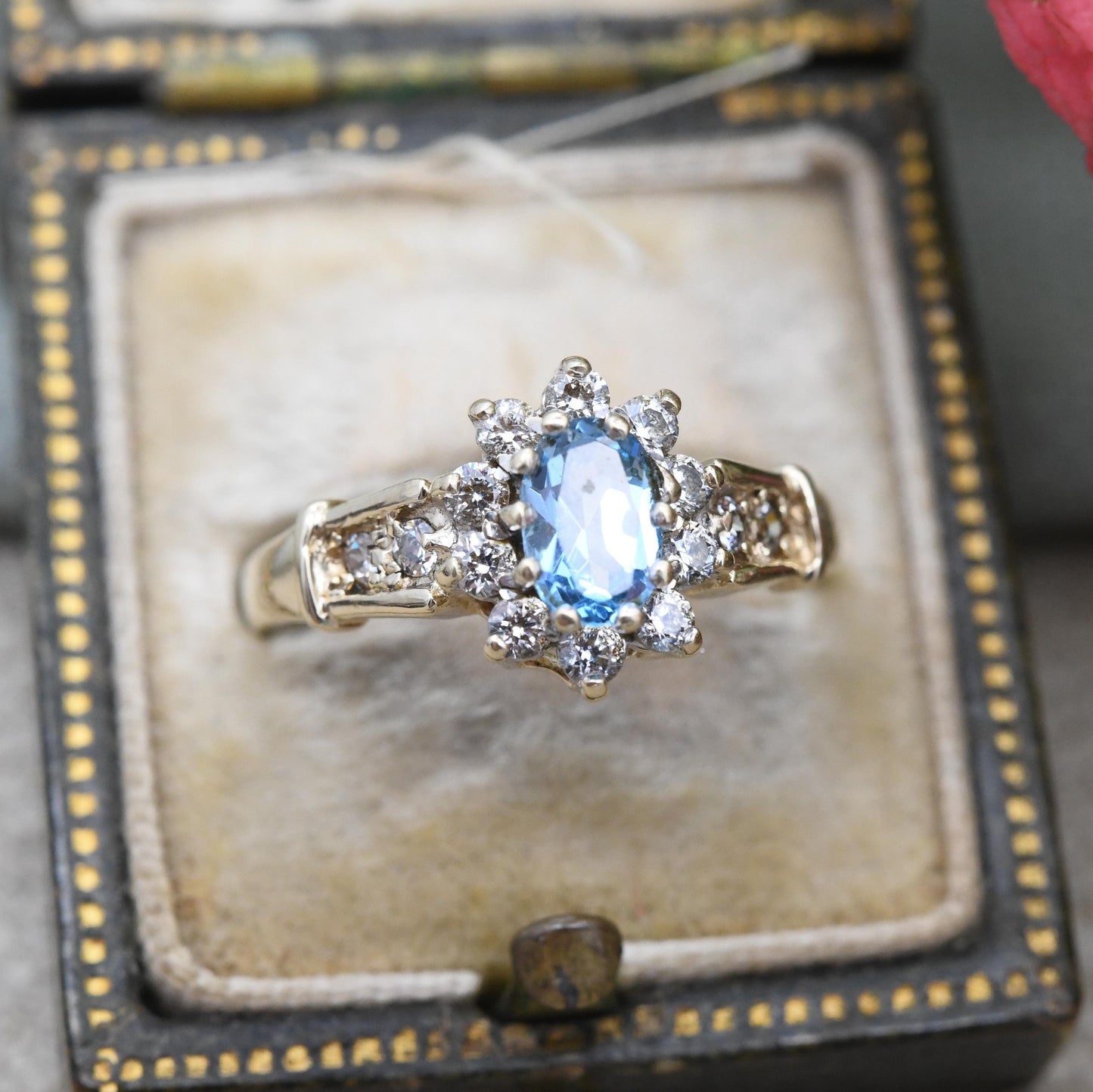 Vintage 9ct Gold Floral Halo Ring with Blue and Clear Stones - Sparkly Flower Ring Side Stone Shoulder | UK Size - M 1/2 US Size - 6 1/4