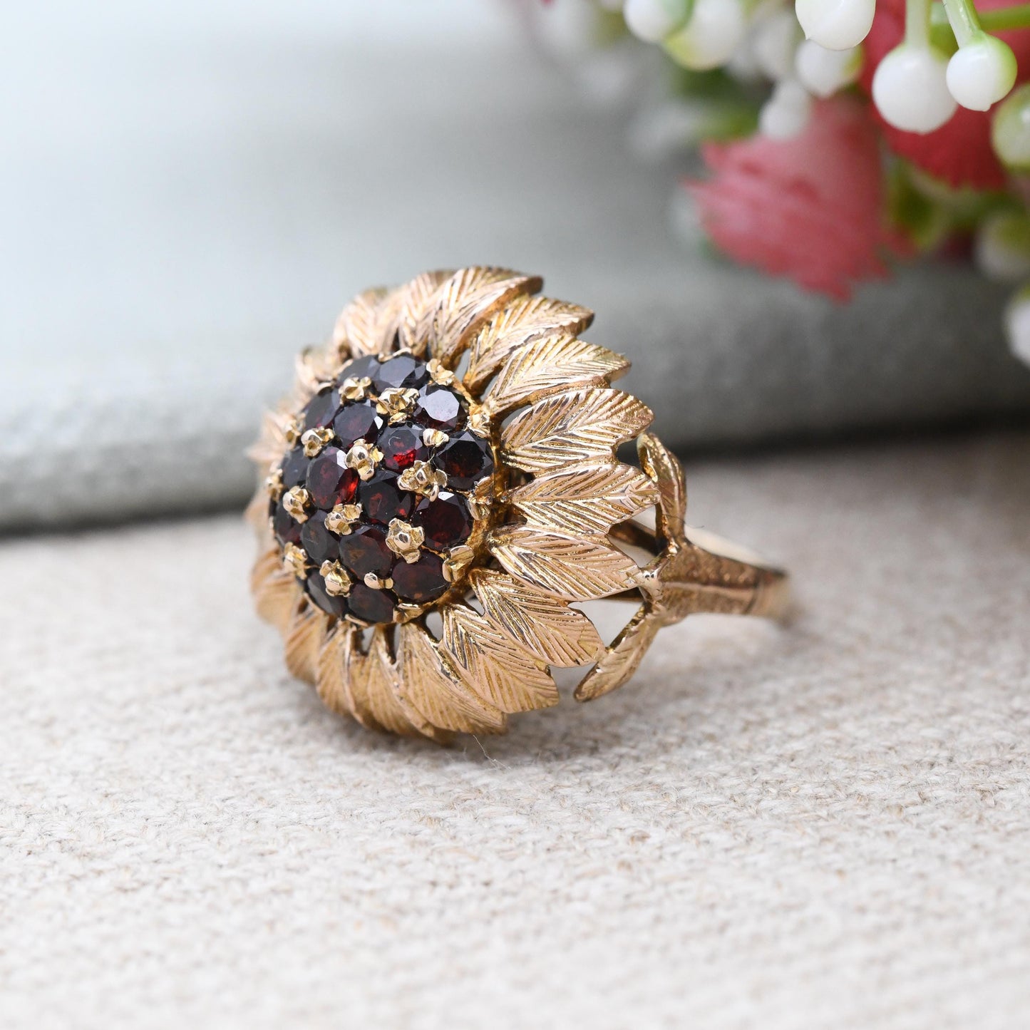 Vintage 9ct Gold Garnet Flower Ring c. 1960s - Large Statement Cocktail Mid-Century Sunflower Textured Petals | UK Size - L US Size - 5 3/4