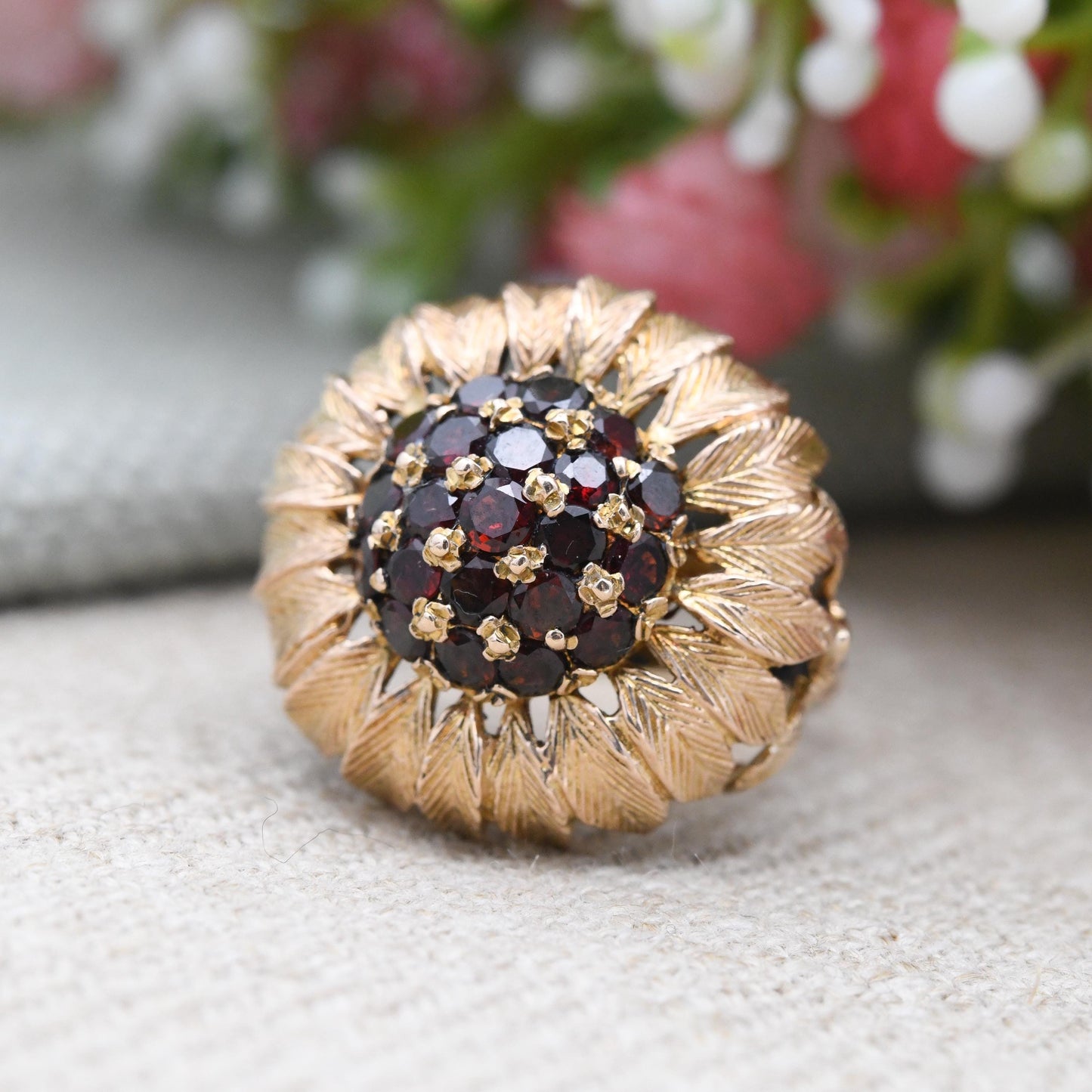 Vintage 9ct Gold Garnet Flower Ring c. 1960s - Large Statement Cocktail Mid-Century Sunflower Textured Petals | UK Size - L US Size - 5 3/4