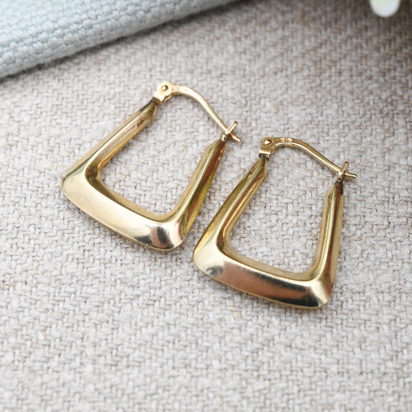 Vintage 9ct Gold Square Hoop Earrings Handbag Creole Hoops - Minimal Hollow Hoops | Pretty Gold Jewellery Gift for Her | Everyday Wear