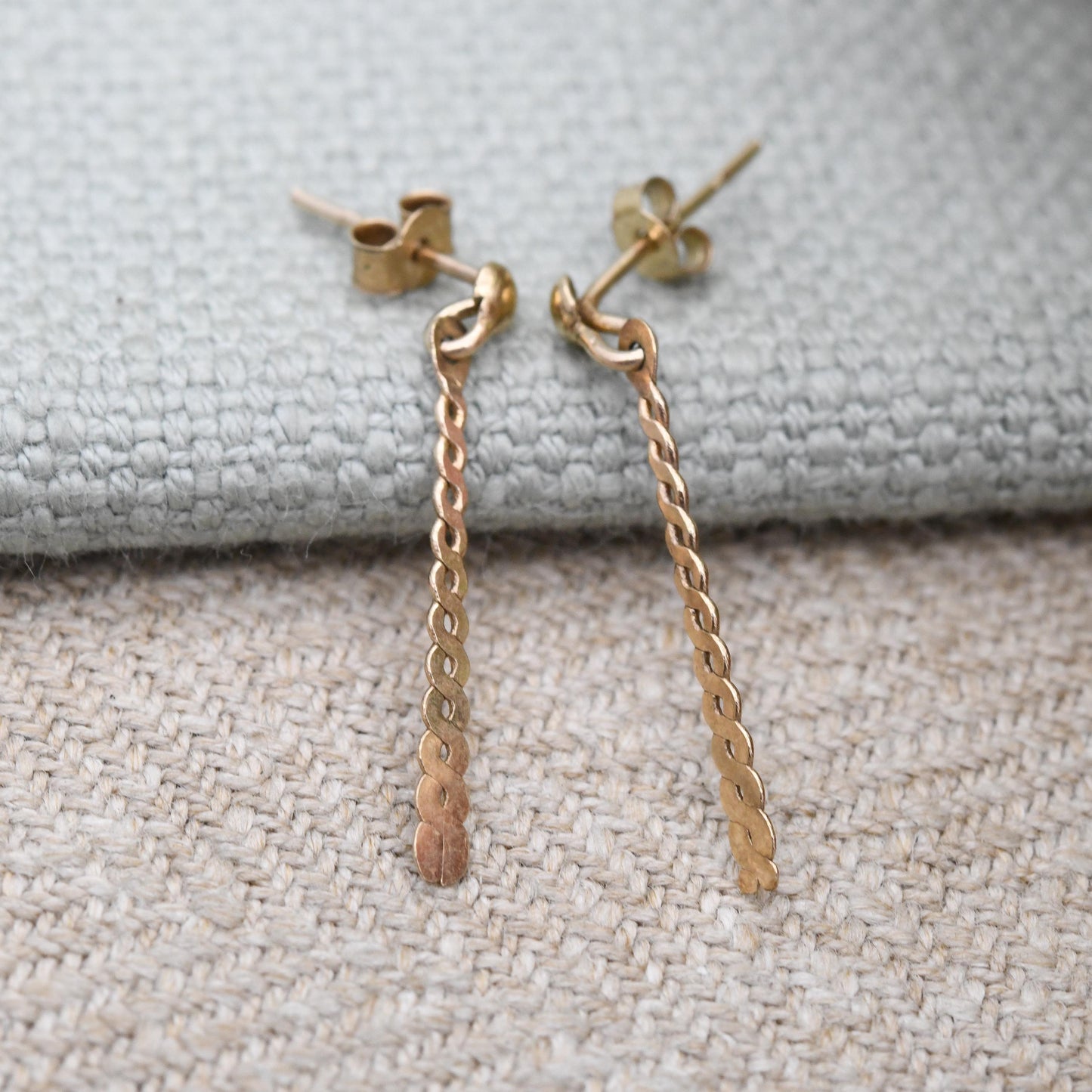 Vintage 9ct Gold Twisted Drop Earrings - Pretty Light Gold Stud Dangle Earrings with Butterfly Backs | Celtic Knot