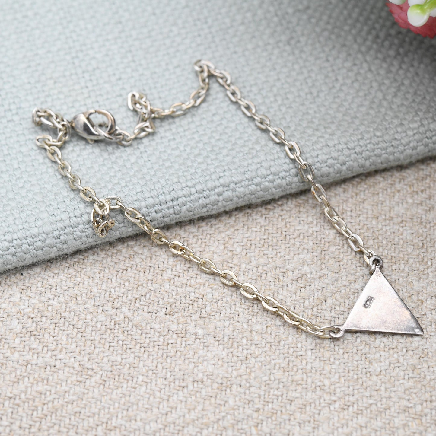 Chain Bracelet with Sterling Silver Triangle Integrated - Geometric Arrow Shape Charm Cable Links | Minimal Silver Jewellery | 20.5cm