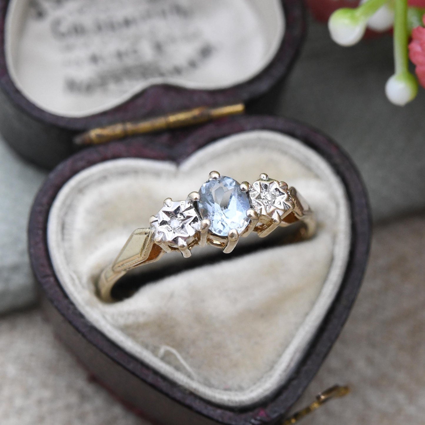 Vintage 9ct Gold Blue Stone and Diamond Three Stone Ring - Pretty Trilogy Ring Blue Gemstone Engagement | UK Size - P | US Size - 7 3/4