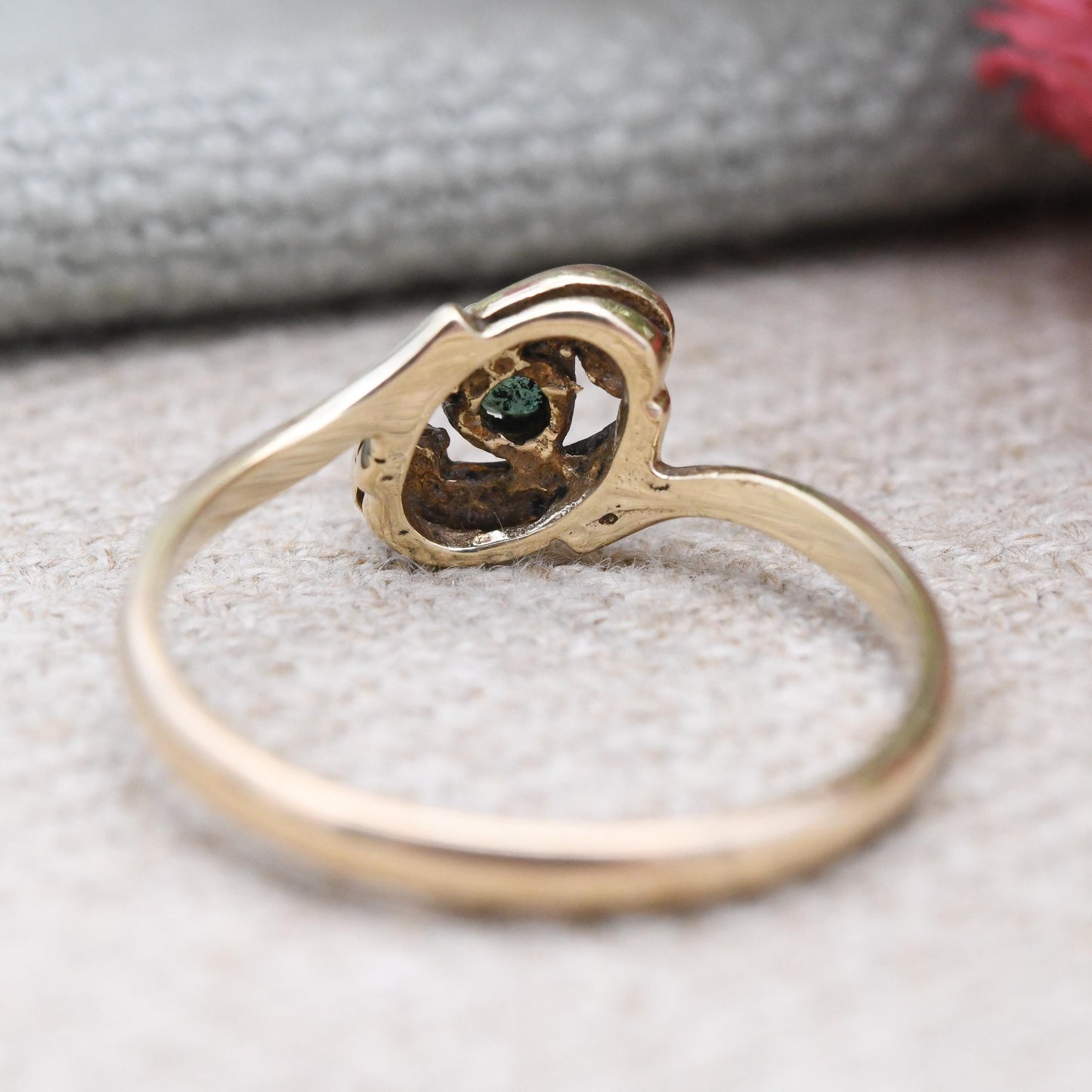 Vintage 9ct Gold Emerald Twist Ring 1992 - Green Solitaire | May Birthstone Birthday Jewellery Gift for Her | UK Size - N | US Size - 6 3/4