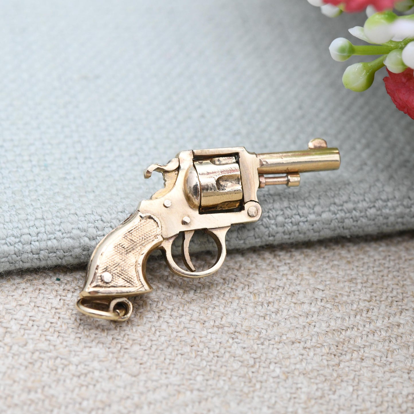 Vintage 9ct Gold Articulated Revolver Charm Pendant with Hinge Top Break Action Moving Trigger Hammer 1979 - Collectable Mechanical Novelty