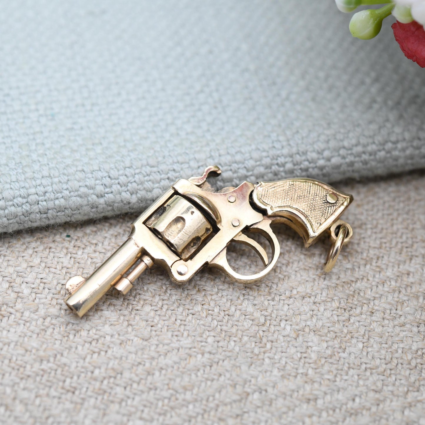 Vintage 9ct Gold Articulated Revolver Charm Pendant with Hinge Top Break Action Moving Trigger Hammer 1979 - Collectable Mechanical Novelty