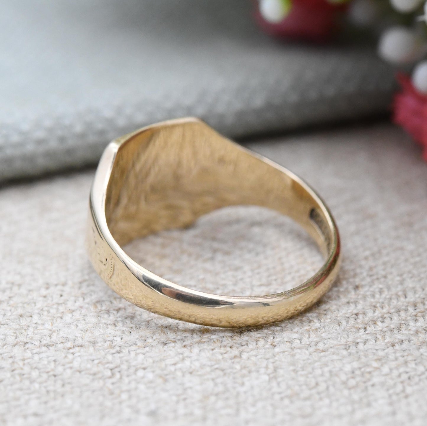 Vintage 9ct Gold Signet Ring 1960 Engraved Letter H by Charles Green and Son CG&S - Personalised Initial Yellow | UK Size - Q | US Size - 8