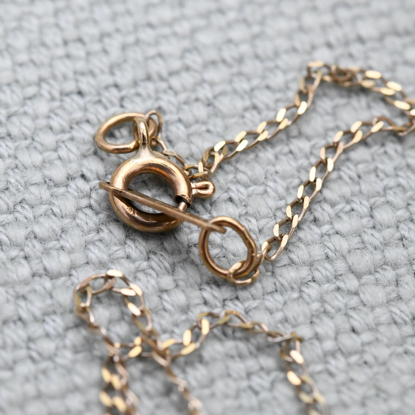 Vintage 9ct Gold Sapphire and Diamond Pendant Necklace Floral Halo 1989 - Mid-Century Miniature Gemstone Charm on a Trace Chain Blue & White