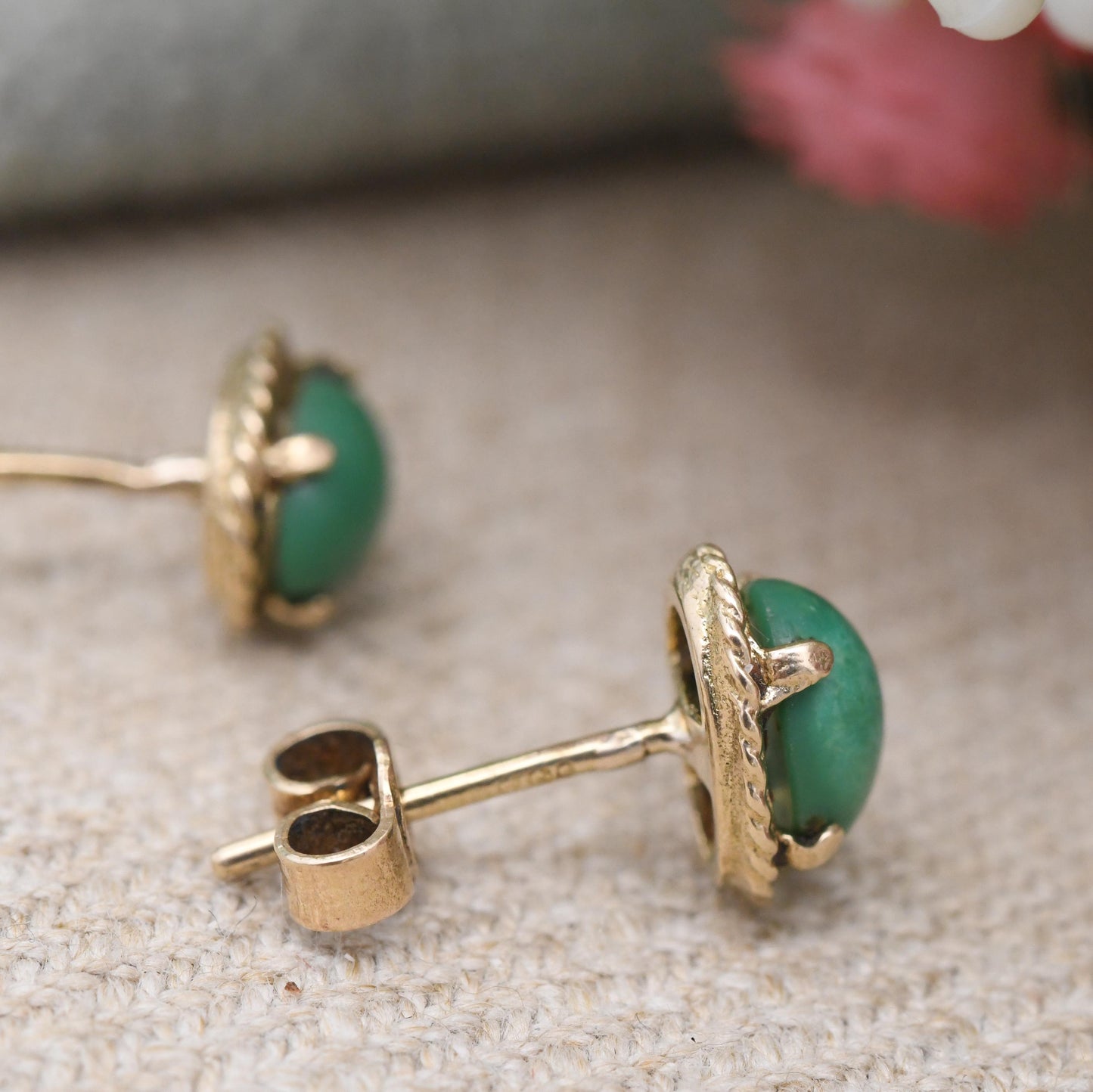 Vintage 9ct Gold Green Stone Stud Earrings 1968 - Ornate Solitaire Hard Stone | Twisted Frame Mounts | Pretty Gold Jewellery Gift for Her