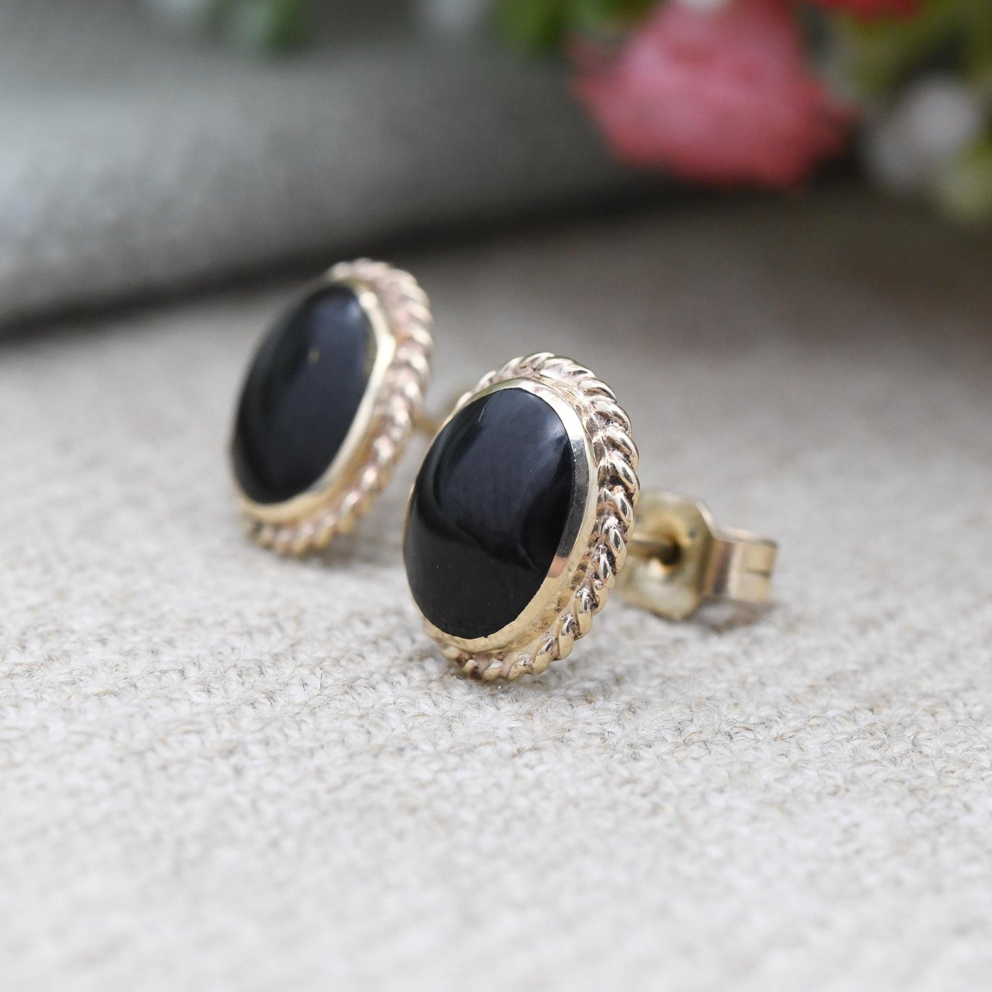 Vintage 9ct Gold Onyx Stud Earrings - Black Cabochon Gemstone | Rope Twist Antique Style Frame Mounts | Pretty Gold Jewellery Gift for Her