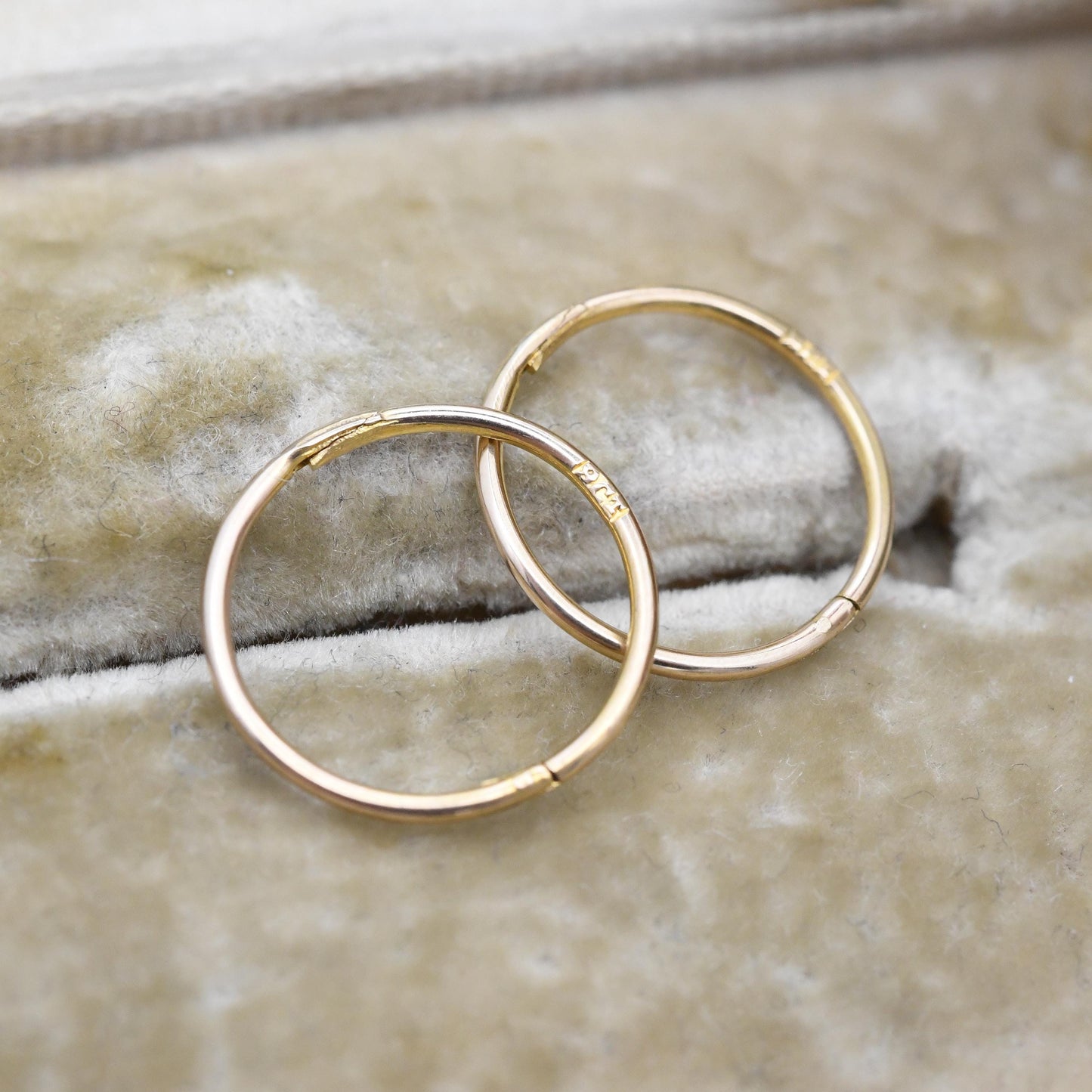 Antique 9ct Gold Hoop Earrings 14mm Diameter - c. 1910s Edwardian Era | Small Circle Hoops | Minimal Everyday Plain Round Sleeper Hoops