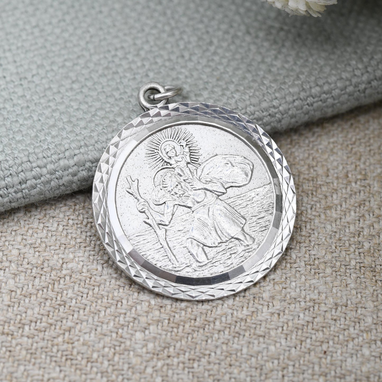 Vintage Sterling Silver St Christopher Pendant - Large Circle Patron Saint of Travelling | Christian Religious Jewellery | Detailed 3D Image