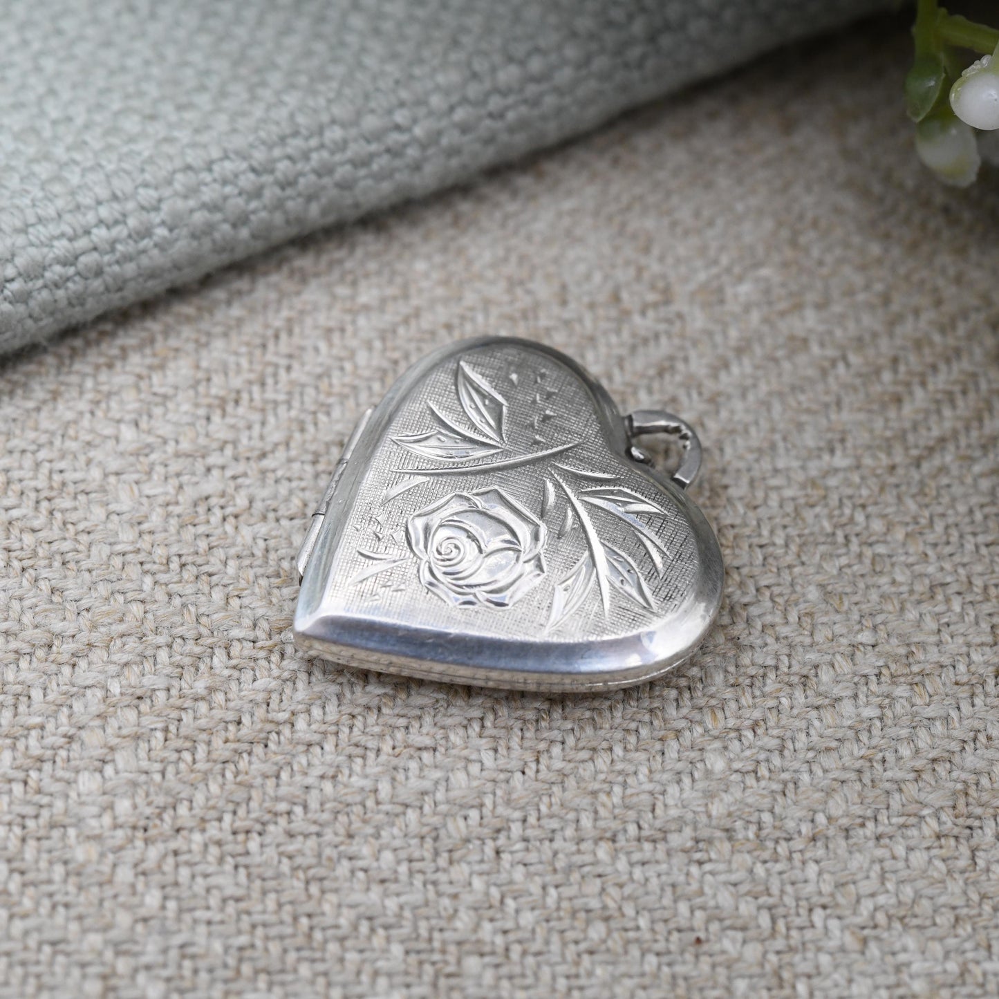 Vintage Sterling Silver Heart Locket Pendant with Engraved Rose Design Kordes and Lichtenfels K&L - Love Heart Shape Jewellery Pretty Gift