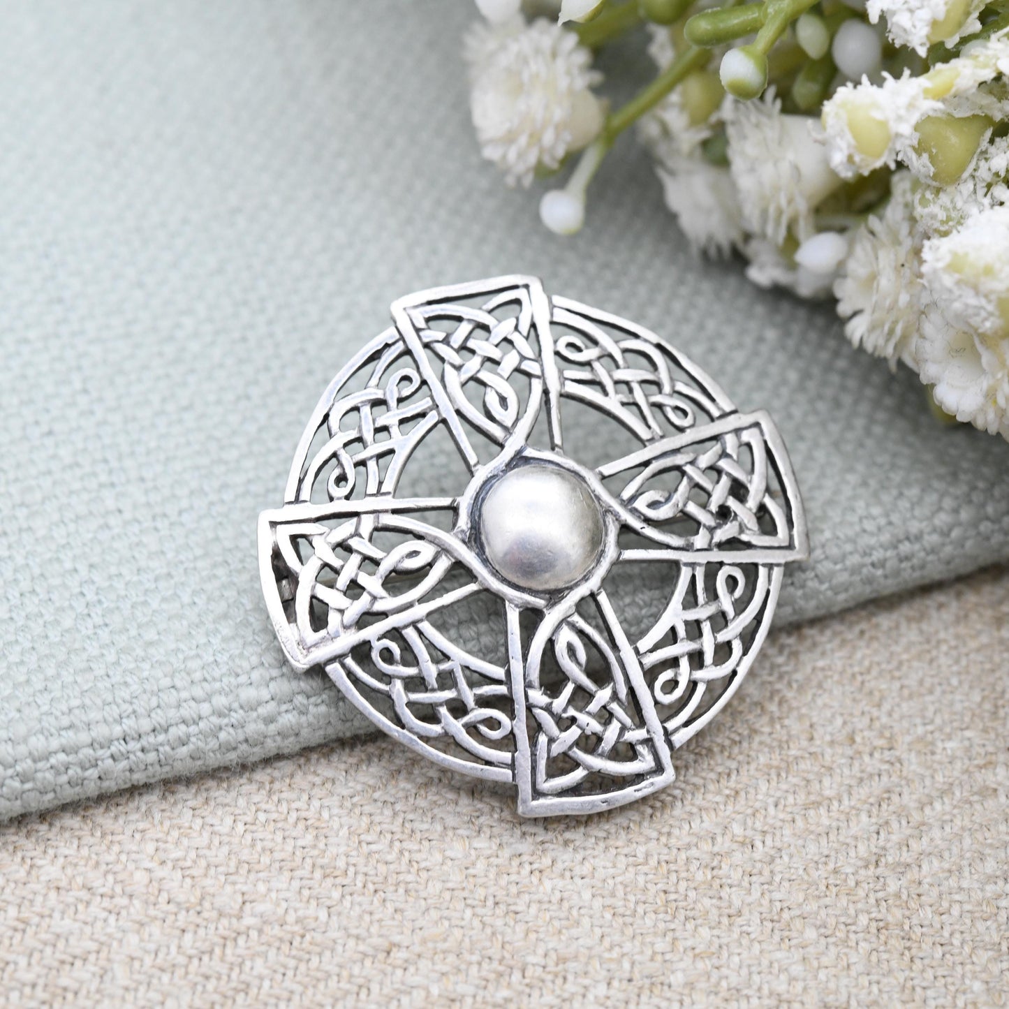 Vintage Scottish Sterling Silver Iona Brooch 1973 by John - Edinburgh Hallmarks | Solid Silver Celtic Brooch Knotted Circle Shield