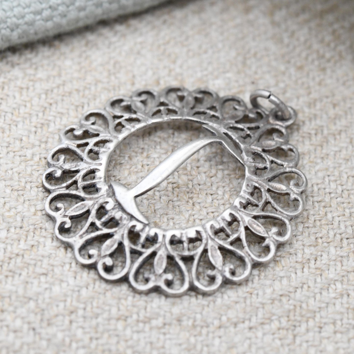 Vintage Sterling Silver Letter I Pendant with Ornate Open Heart Border - Cute Initial Gift Mid-Century Necklace Charm Personalised Jewellery