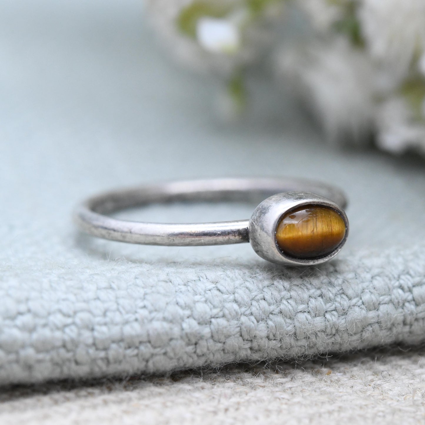 Vintage Sterling Silver Tiger's Eye Ring NXB 925S - Small Oval Cabochon Brown Gemstone | Stacking Ring | UK Size - M | US Size - 6 1/4