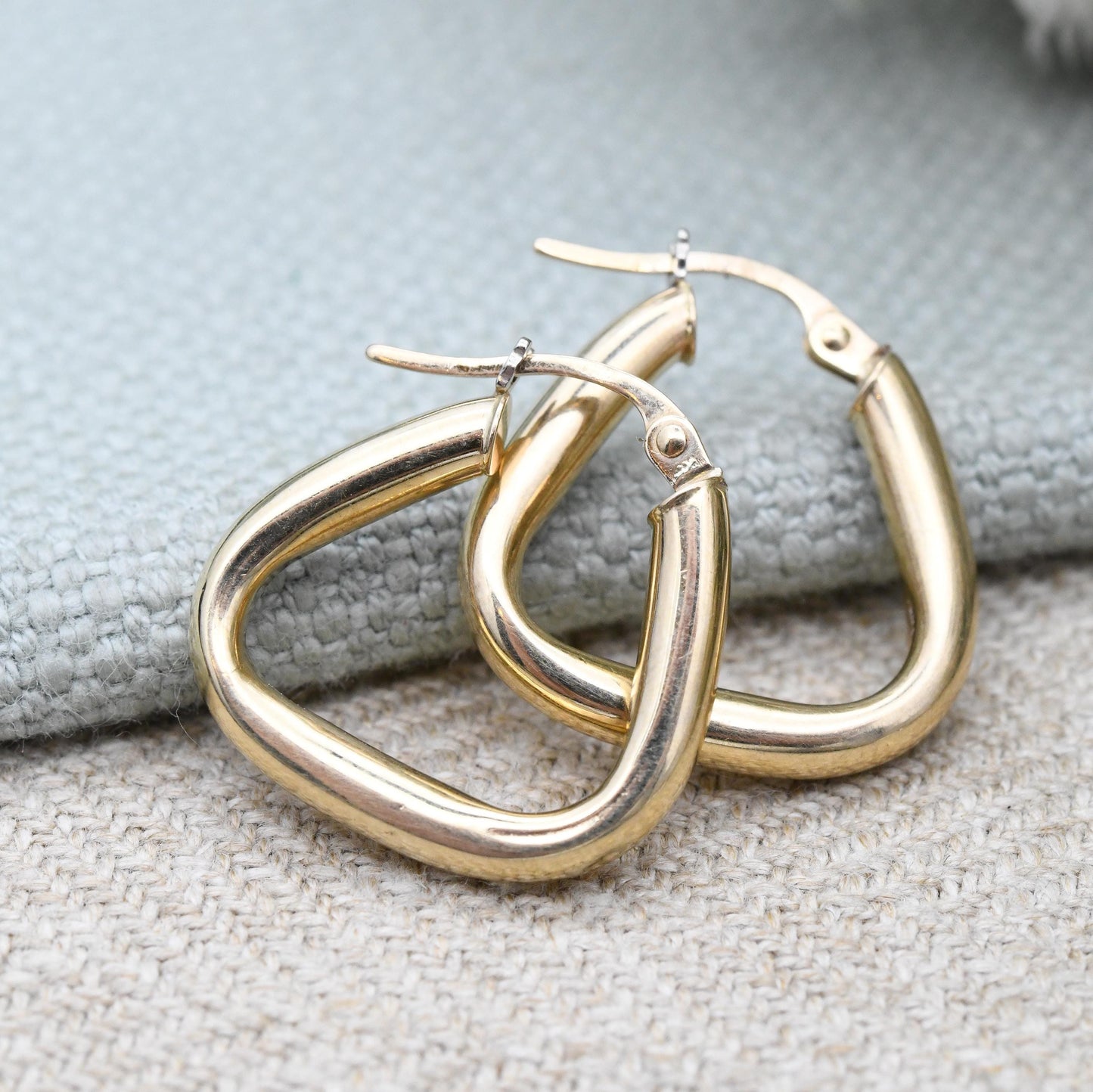 Vintage 9ct Gold Handbag Hoop Earrings c. 2000 Creole Style - Rounded Triangle Hollow Hoops | Minimal Everyday Plain Hoops Chunky