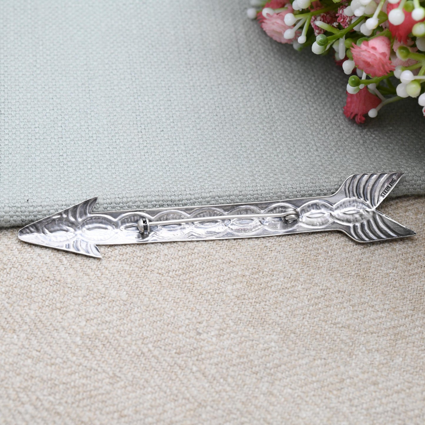 Vintage Sterling Silver Southwestern Arrow Brooch with Engraved Design - Large Navajo Symbol of Direction Protection | American Jewellery