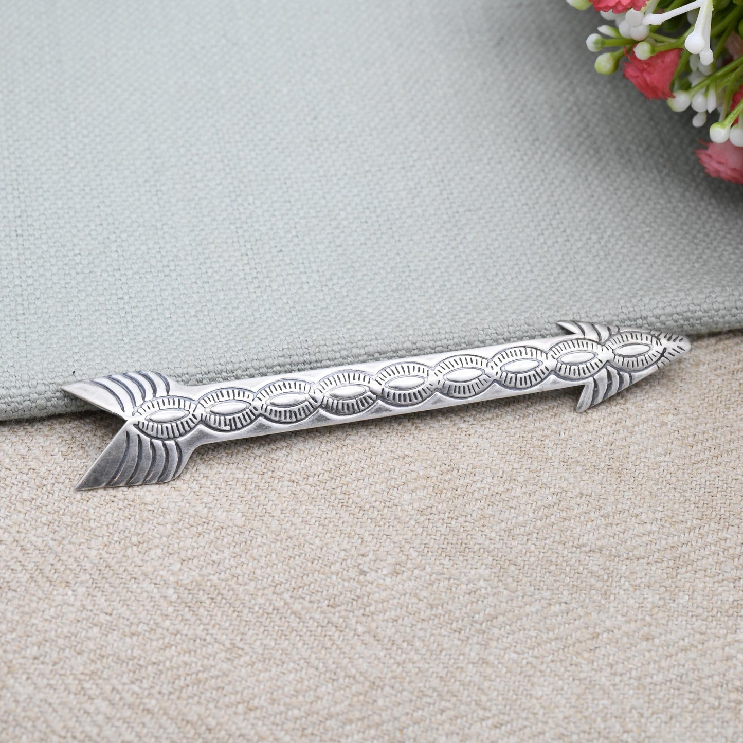 Vintage Sterling Silver Southwestern Arrow Brooch with Engraved Design - Large Navajo Symbol of Direction Protection | American Jewellery
