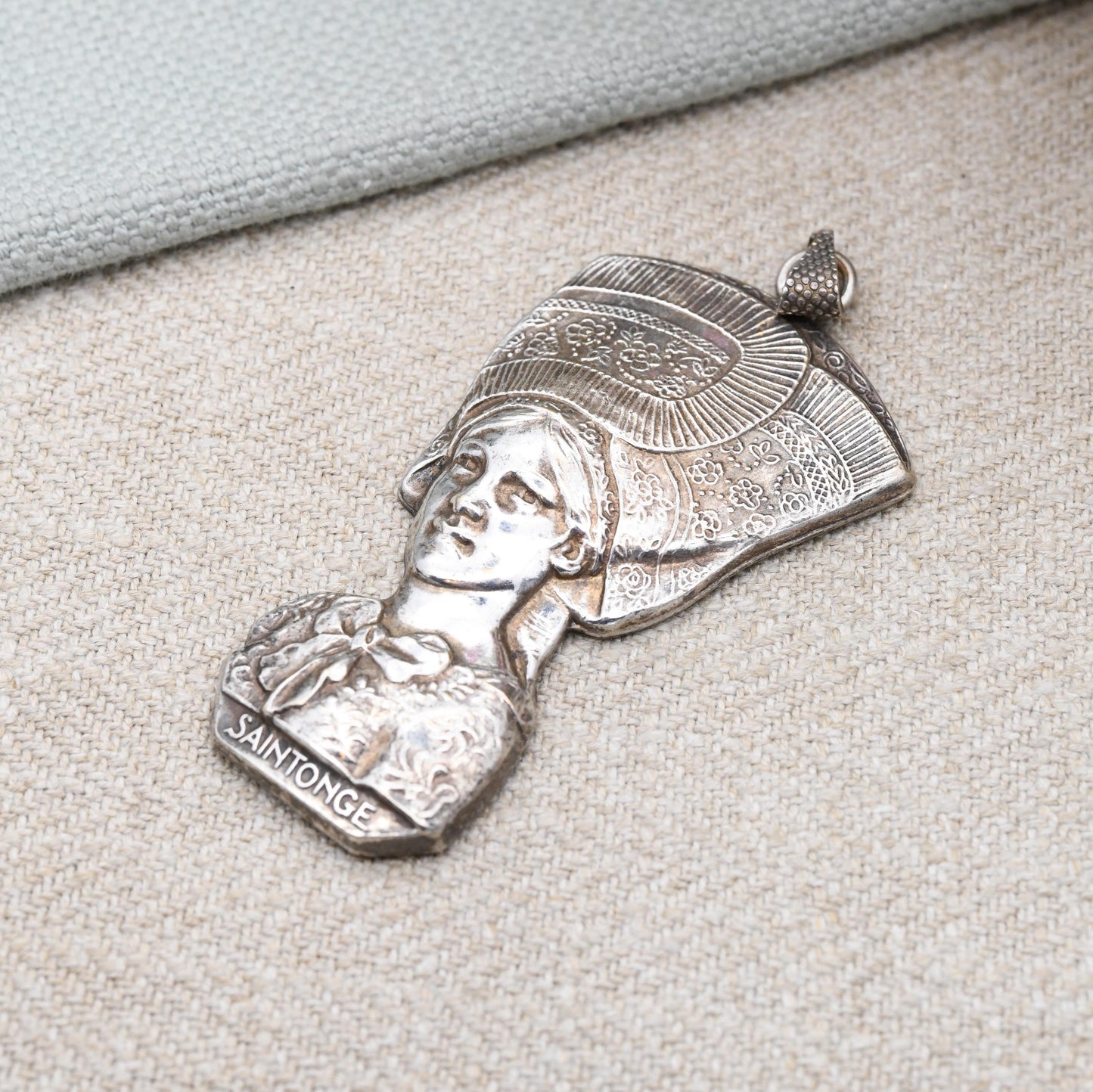 Vintage French Woman Bust Pendant Saintonge Region Souvenir - Xaintonge Traditional Lady Portrait Head Charm | France Detailed Repoussé