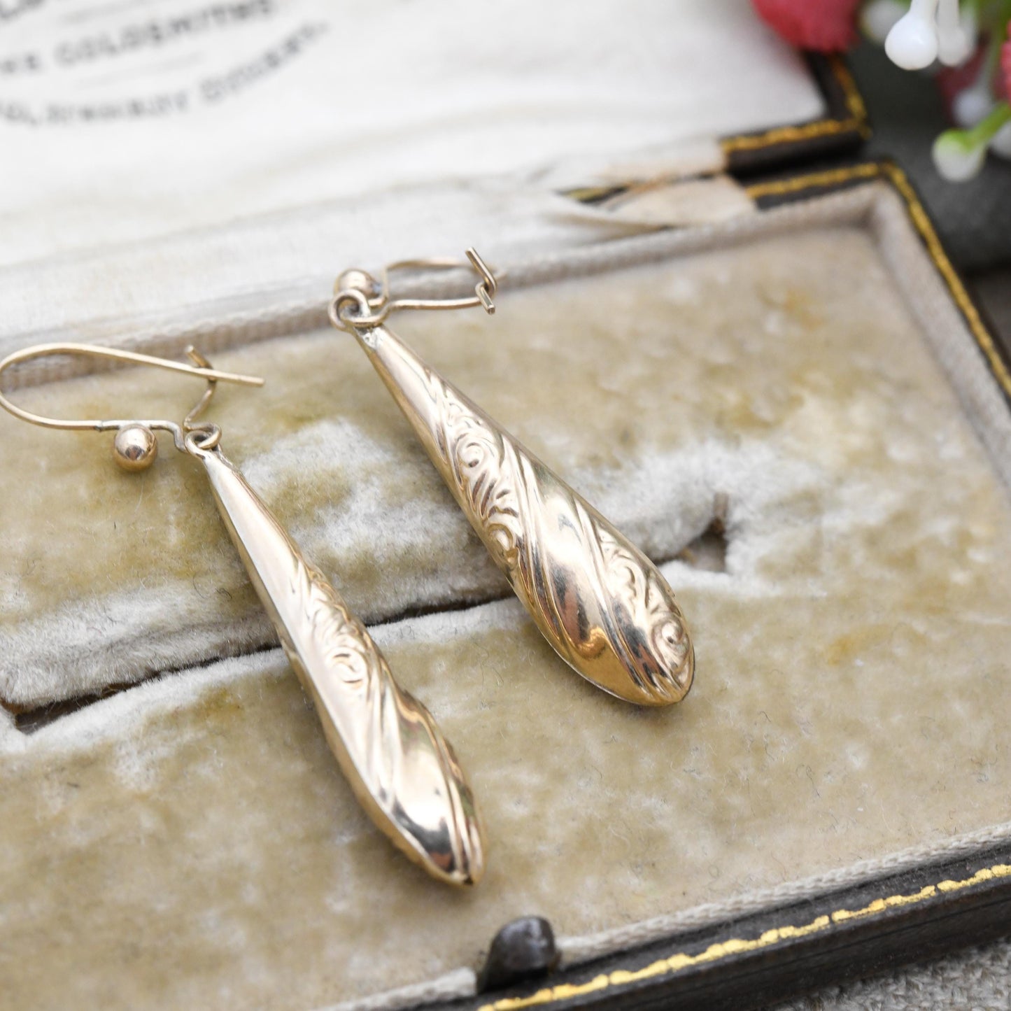 Vintage 9ct Gold Embossed Scrolling Drop Earrings - Pretty Hollow Gold Dangle Earrings with Latch Backs | Mid-Century Design Jewellery c1980