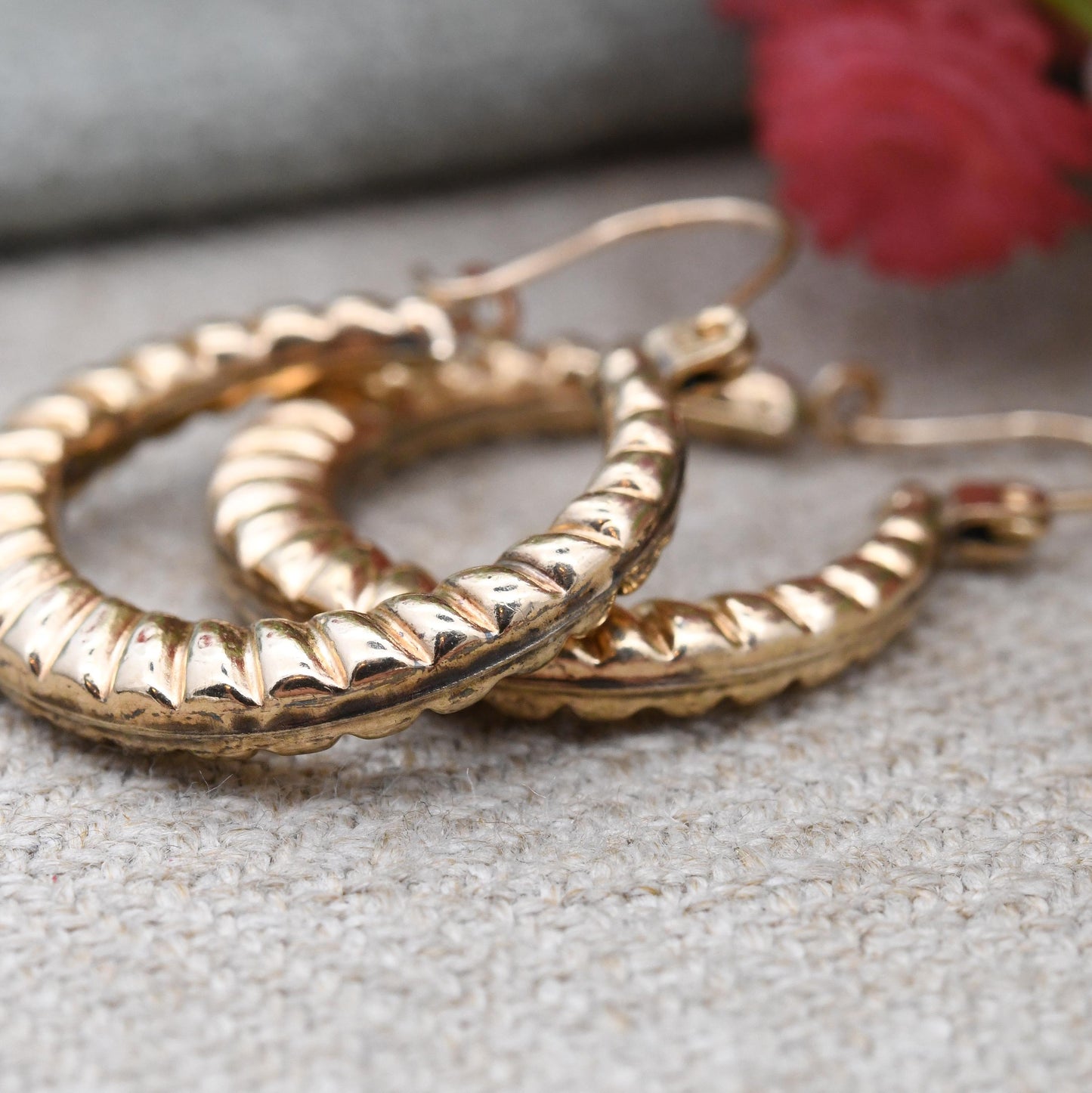 Vintage 9ct Gold Textured Hoop Earrings c. 1980s 1990s - Patterned Round Circle Hoops | Minimal Everyday Hoops Mid-Century Style
