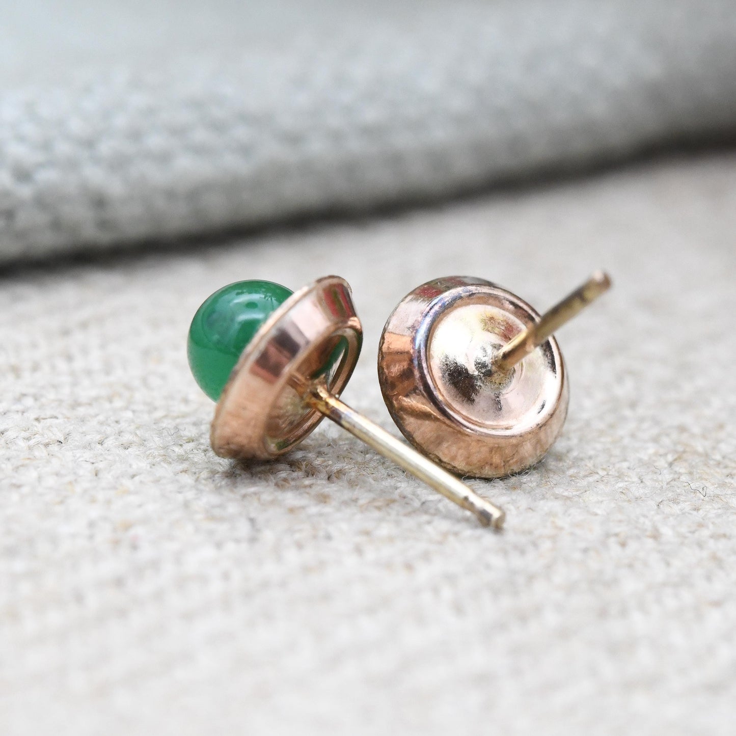 Vintage 9ct Gold Green Stone Stud Earrings c. 1960s - 7mm Circle Target Studs Patterned Frame Mounts | Pretty Everyday Gold Jewellery