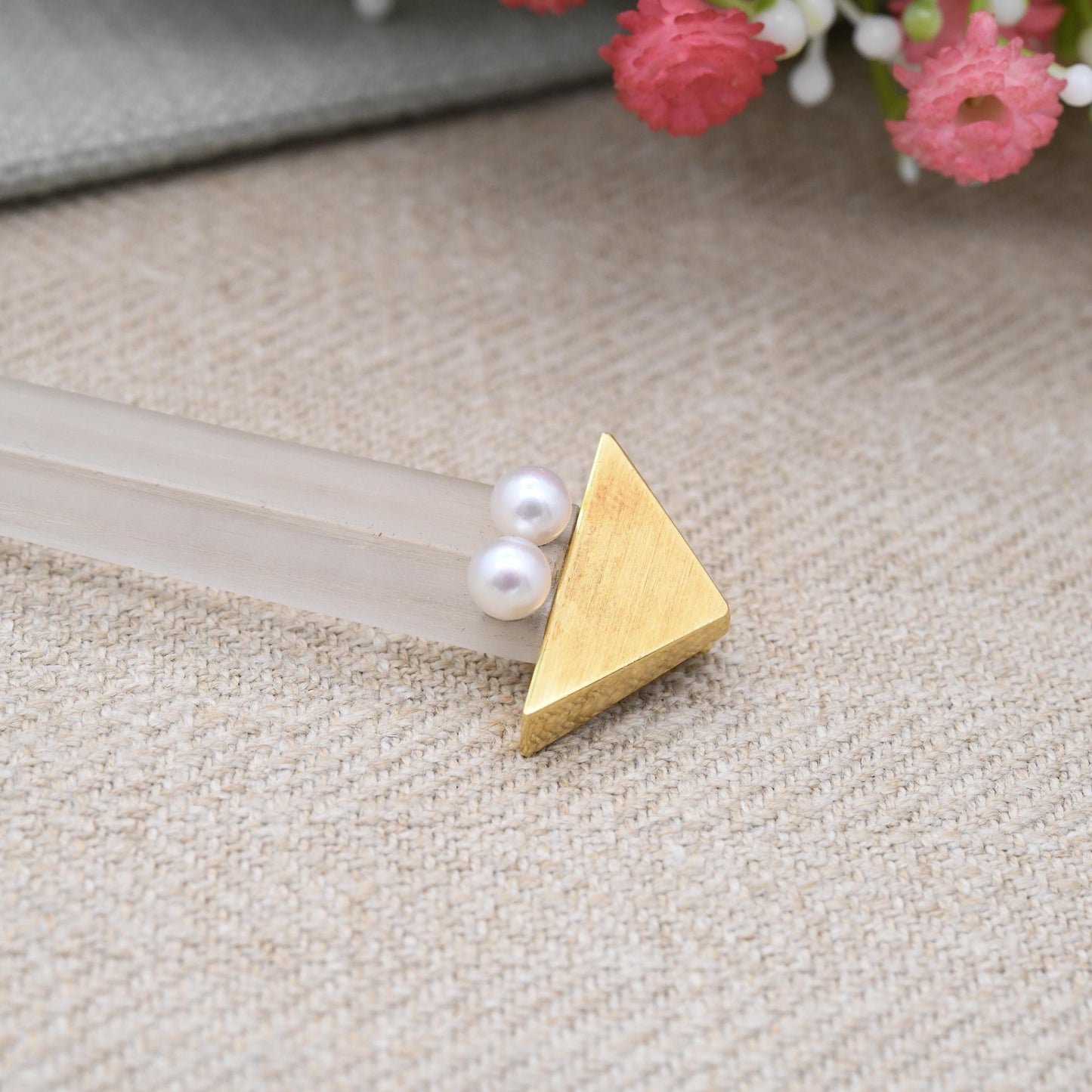 Vintage 18ct Gold Arrow Bar Brooch with Rock Crystal Coral Pearl - Cupid's Arrow Dart Statement Mid-Century Jewellery | Carved Coral Flower