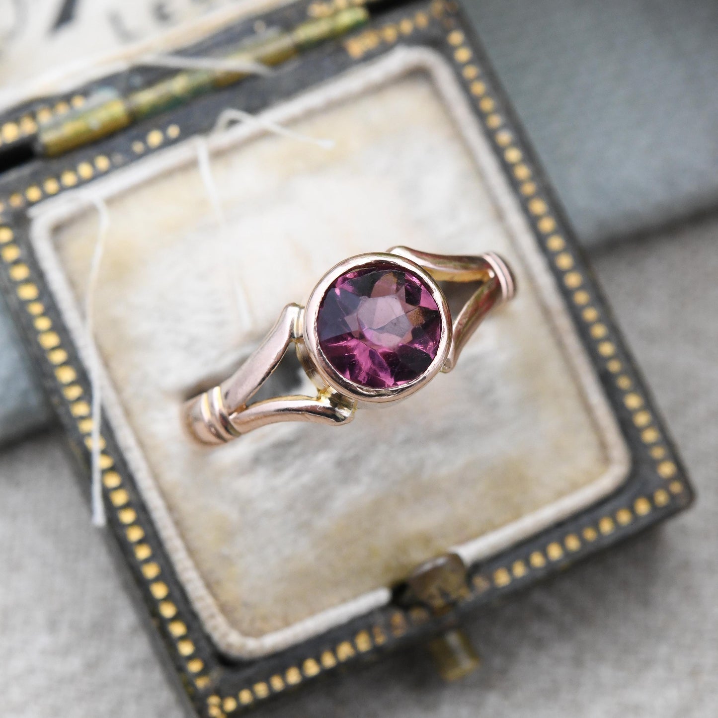 Antique Edwardian 9ct Gold Ring with Purple Paste Stone 1912 - Antique Rose Gold Bezel Glass Stone Ring | UK Size - P | US Size - 7 3/4
