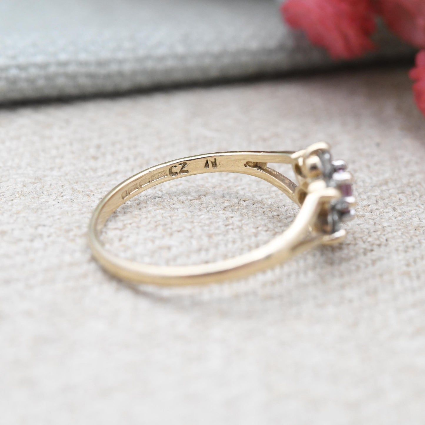 Vintage 9ct Gold Floral Cluster Ring with Pink CZ Clear Stone Halo c. 1980s - Occasional Dress Ring Gift | UK Size - M 1/2 | US Size - 6 1/2