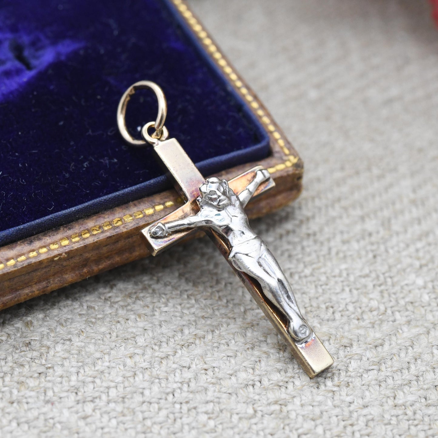 Antique 9ct Gold Jesus on the Cross Pendant Two Tone - Solid Yellow Gold White Gold Gift for Christening Baptism 3D Image Christian Pendant