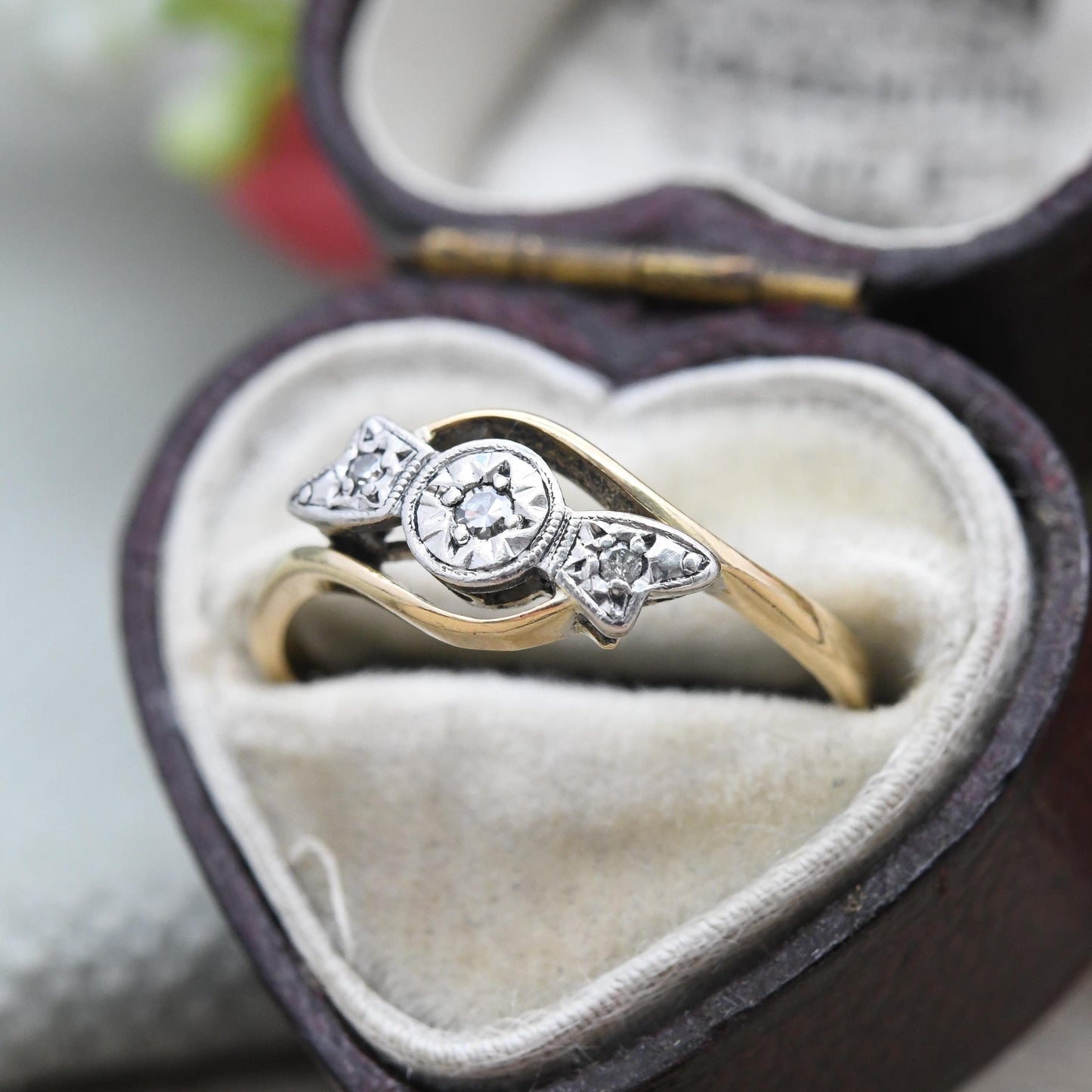 Antique 18ct Gold and Platinum Diamond Three Stone Ring Bow Star Setting - Celestial Engagement Deco Twist | UK Size - L | US Size - 5 3/4